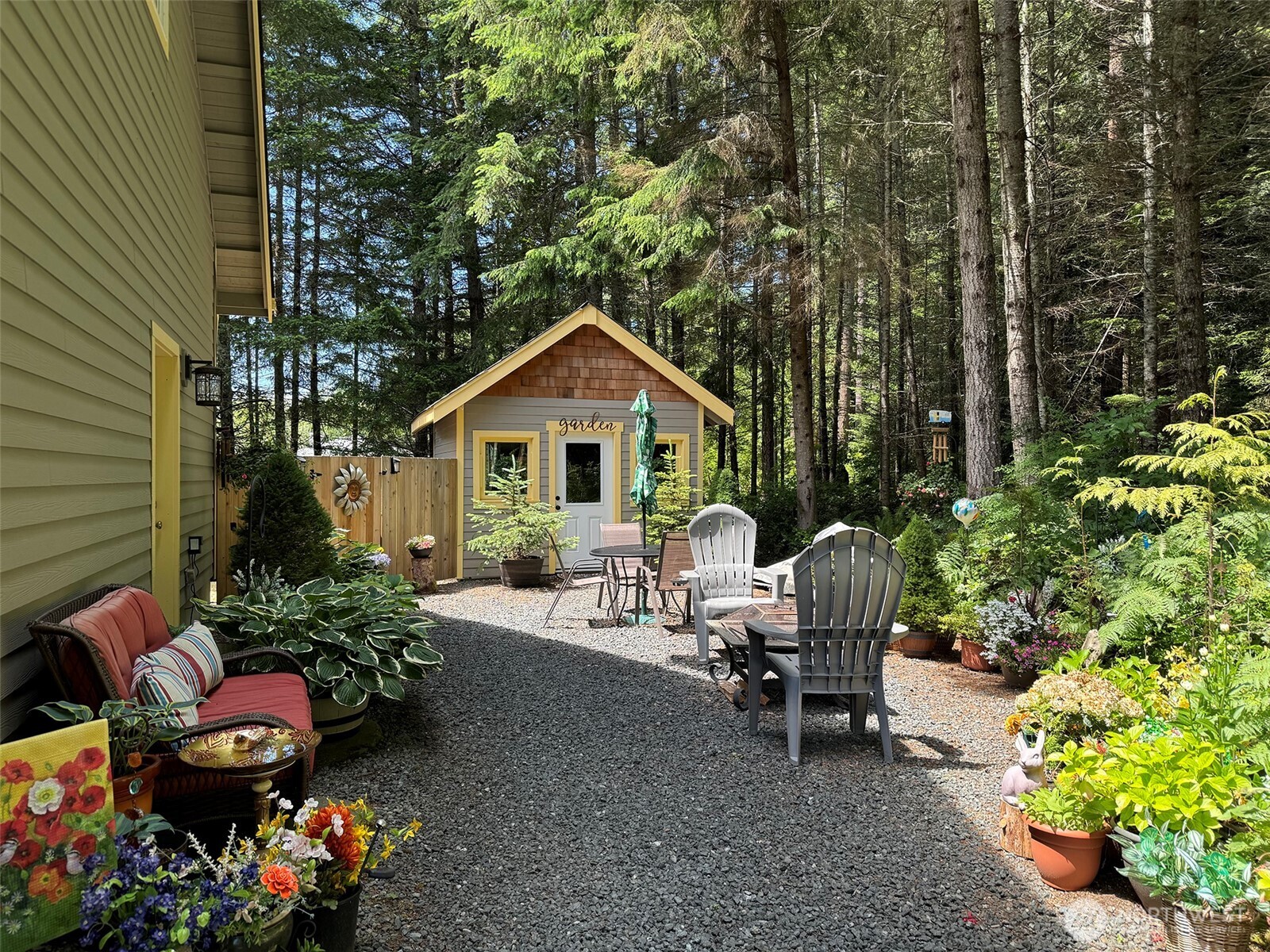 325 Evergreen View Parkway , Port Angeles, WA 98363