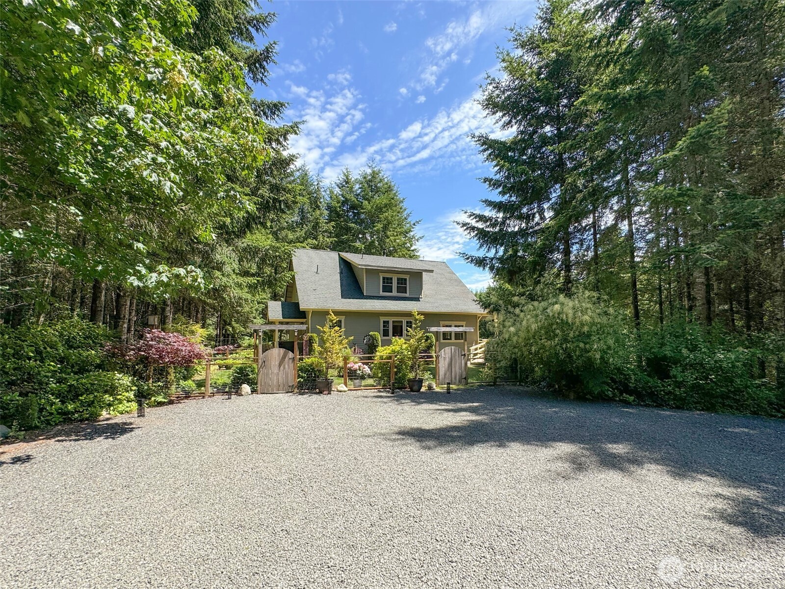 325 Evergreen View Parkway , Port Angeles, WA 98363