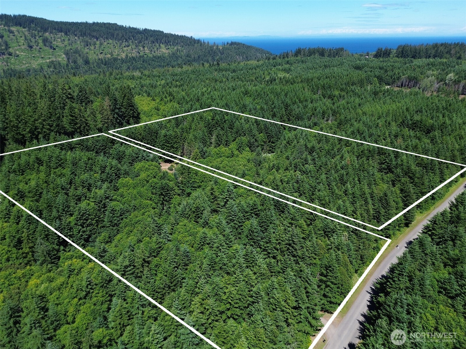 325 Evergreen View Parkway , Port Angeles, WA 98363