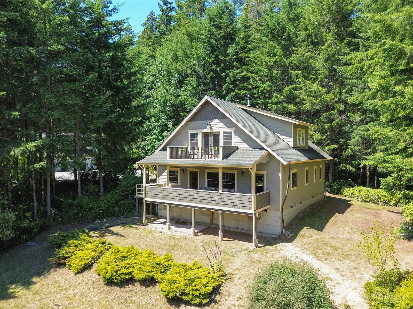 325 Evergreen View Parkway , Port Angeles, WA 98363