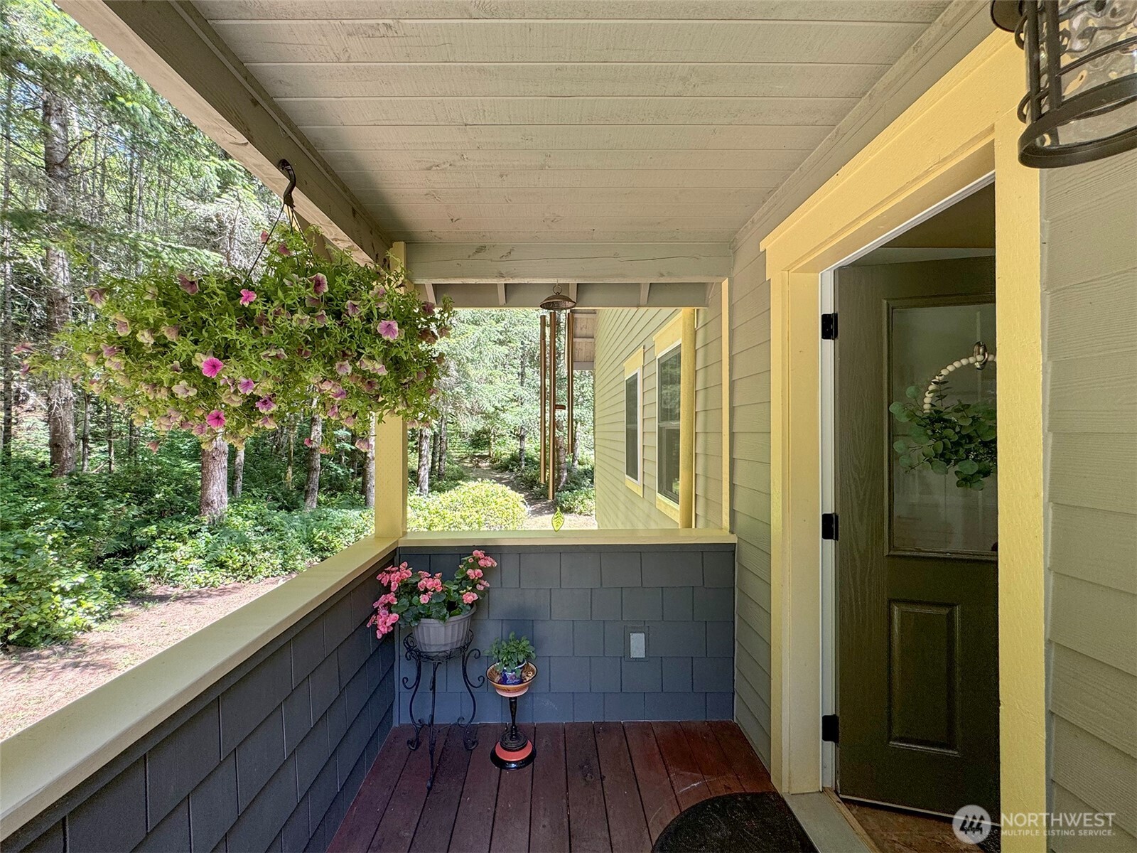 325 Evergreen View Parkway , Port Angeles, WA 98363