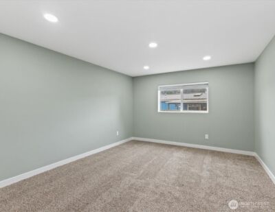 330 V Street SE, Auburn, WA 98002 - Photo 12