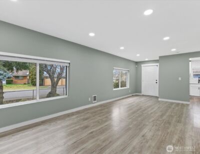 330 V Street SE, Auburn, WA 98002 - Photo 18