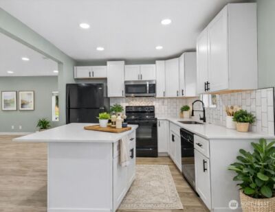 330 V Street SE, Auburn, WA 98002 - Photo 4