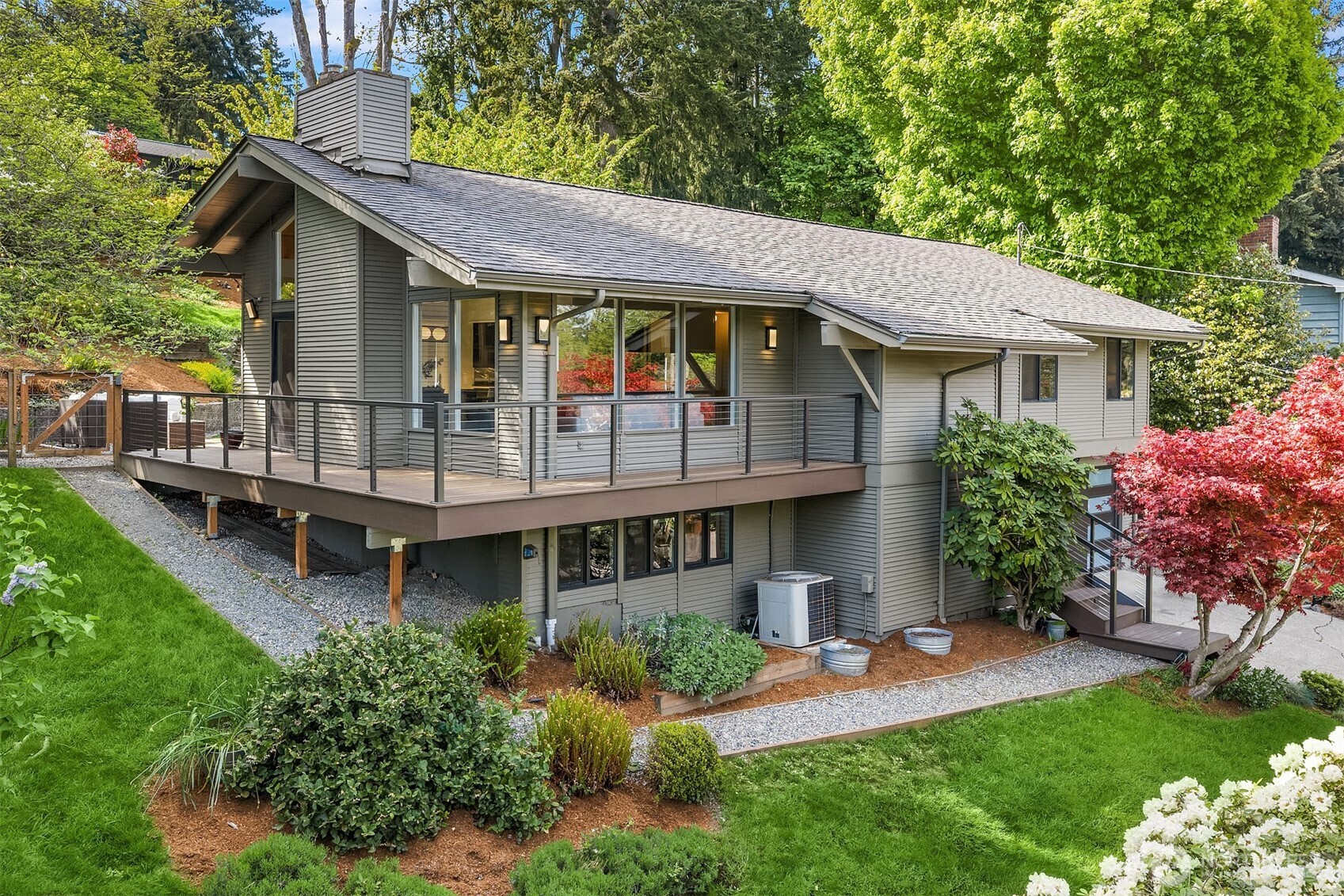 7231 91st Place SE, Mercer Island, WA 98040