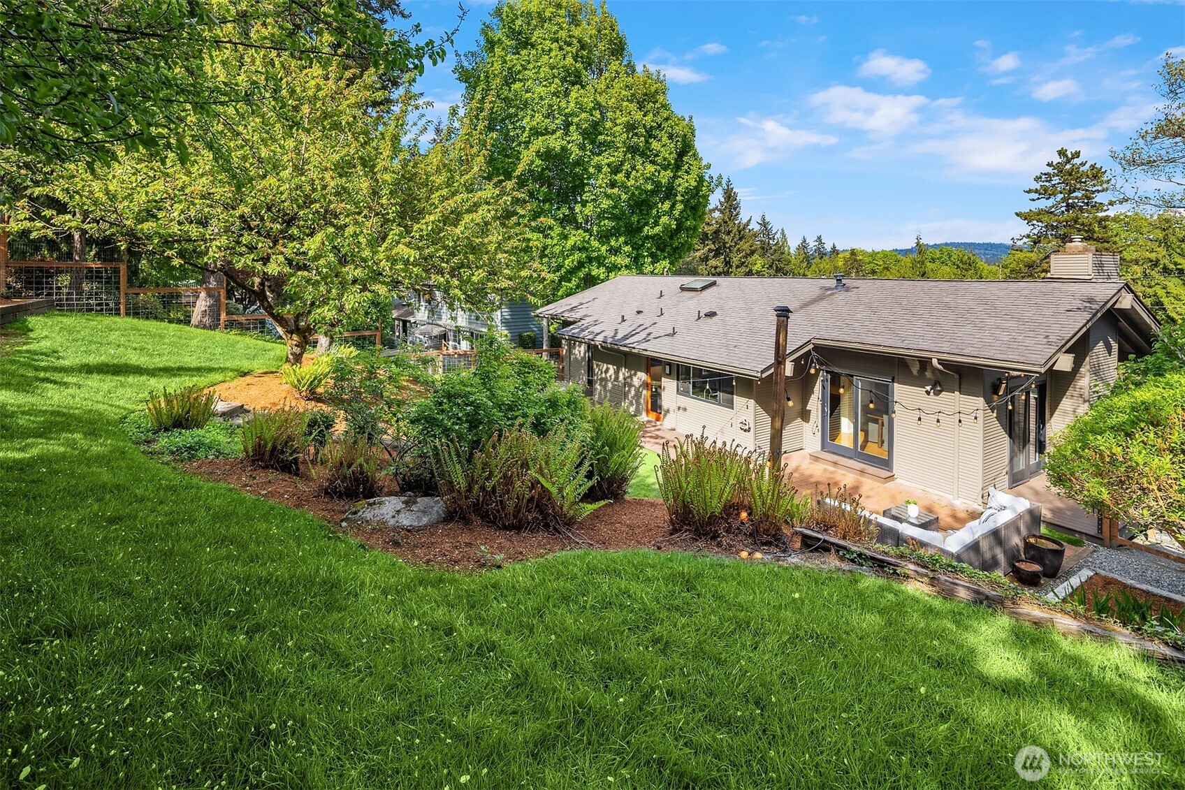 7231 91st Place SE, Mercer Island, WA 98040