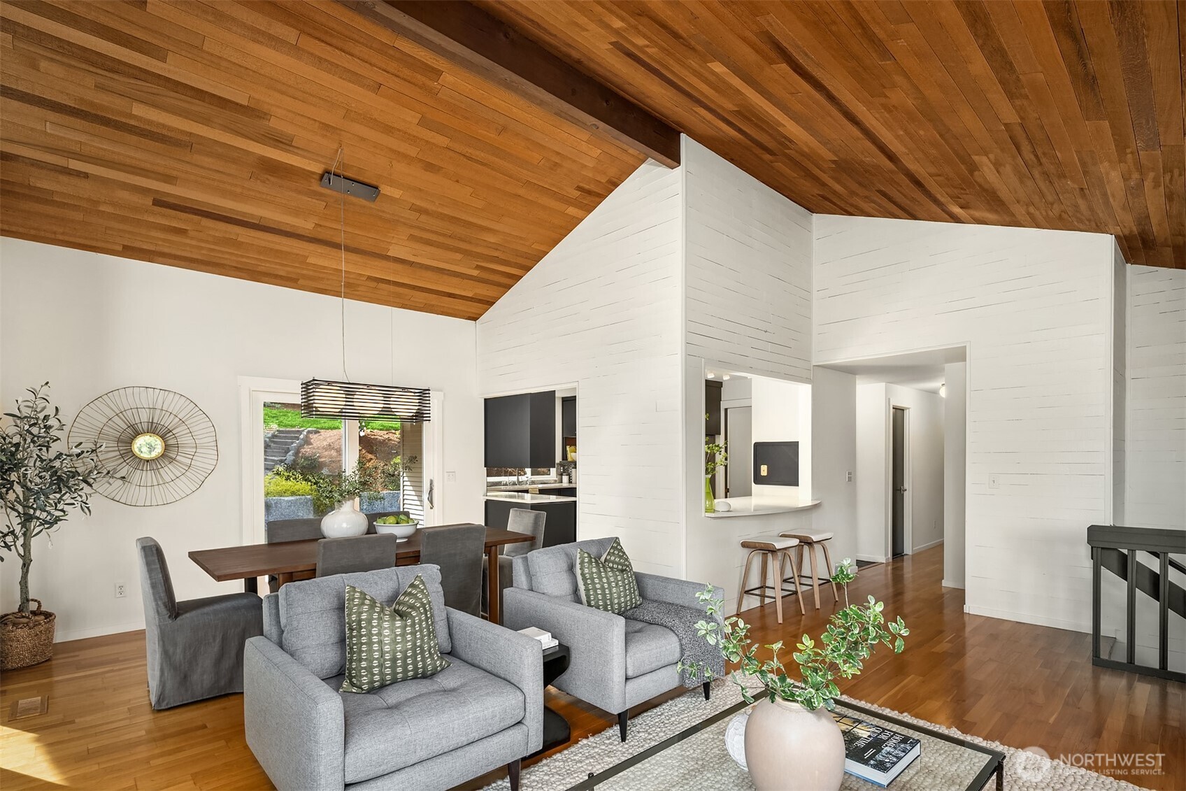 7231 91st Place SE, Mercer Island, WA 98040