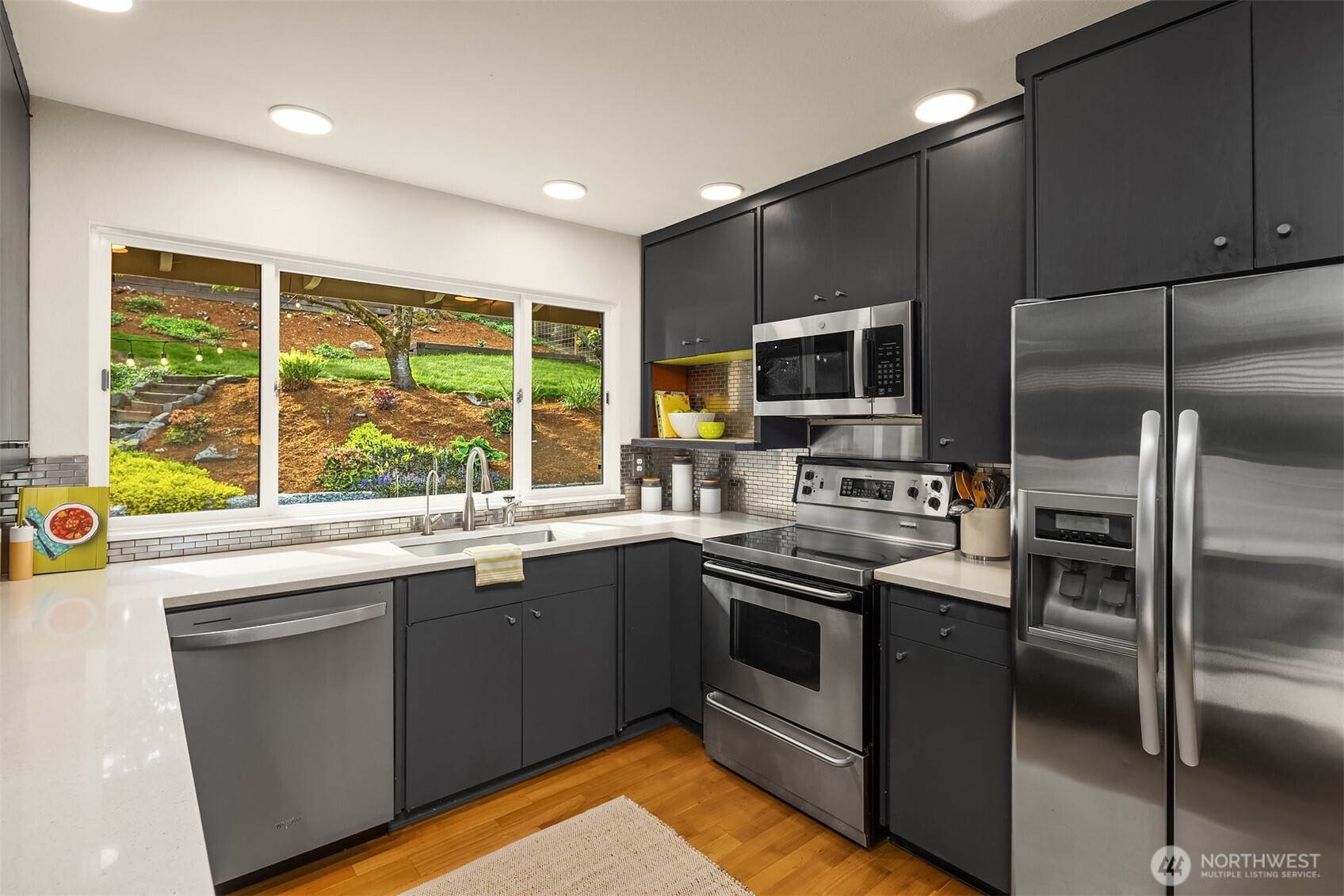 7231 91st Place SE, Mercer Island, WA 98040