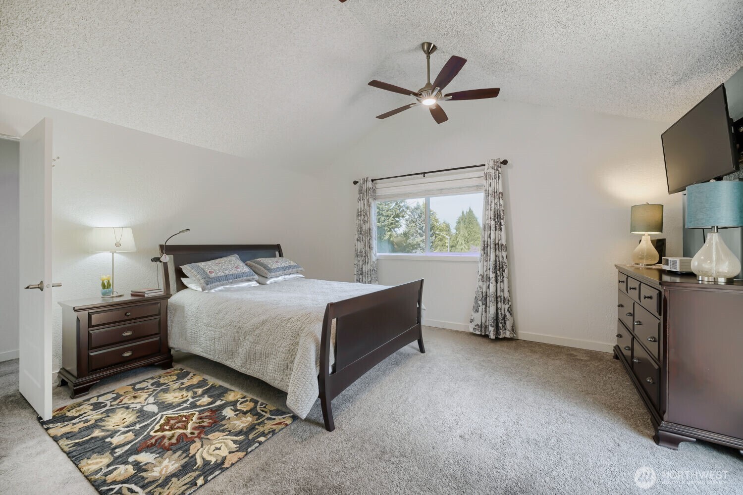 13605 SE 251 Place , Kent, WA 98042