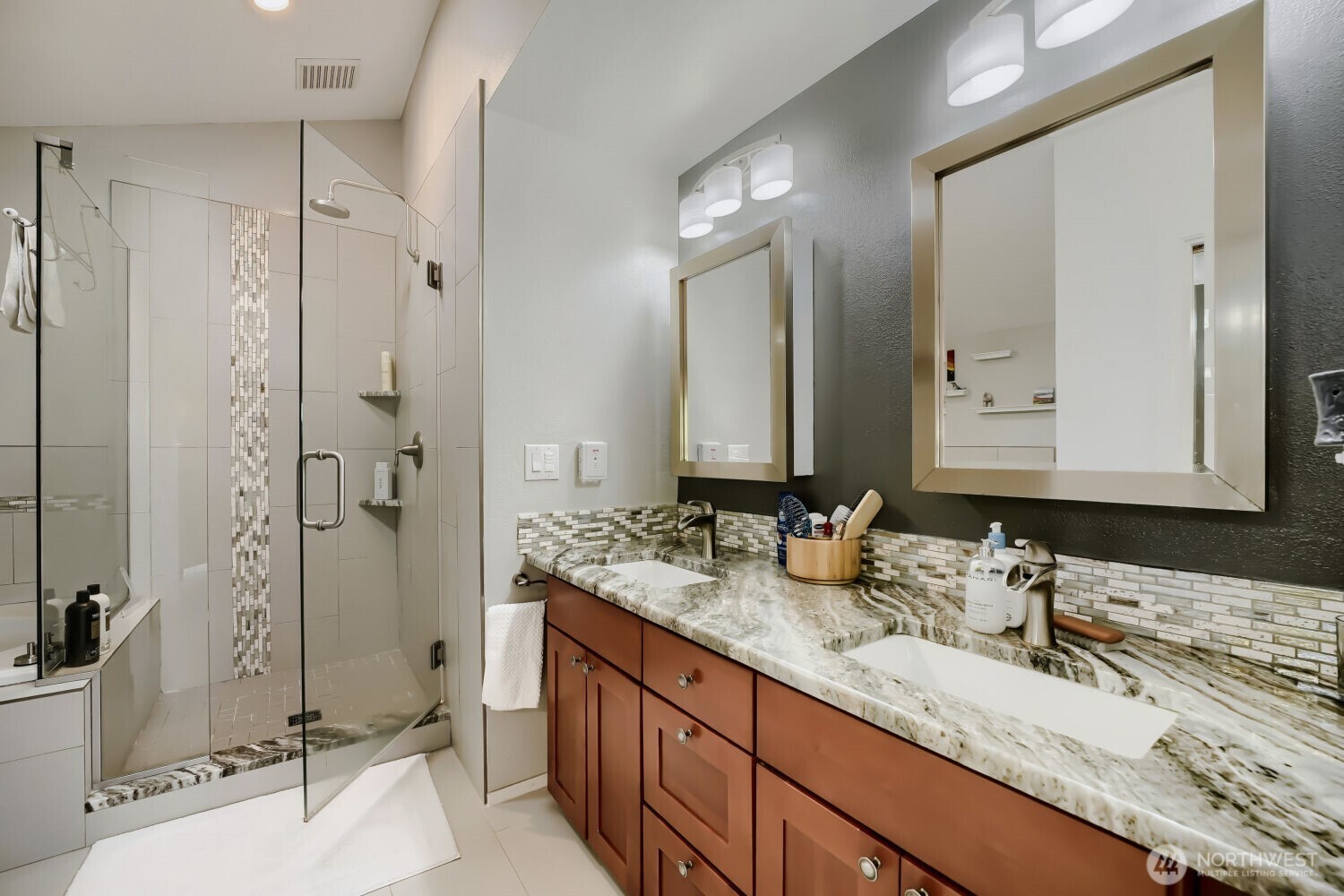 13605 SE 251 Place , Kent, WA 98042