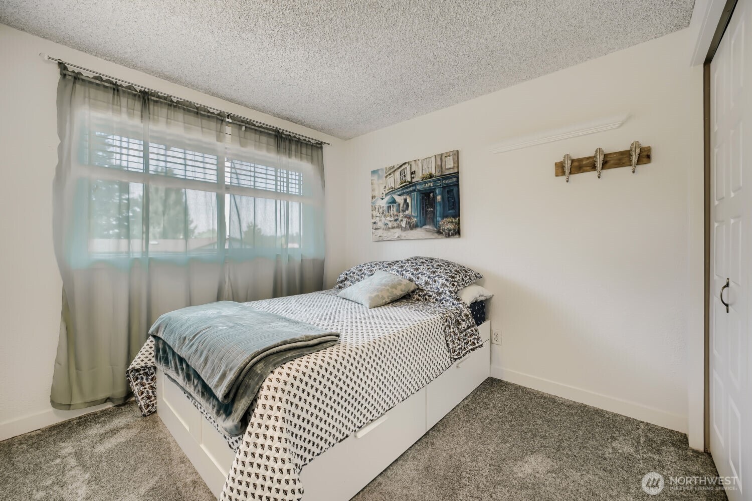 13605 SE 251 Place , Kent, WA 98042