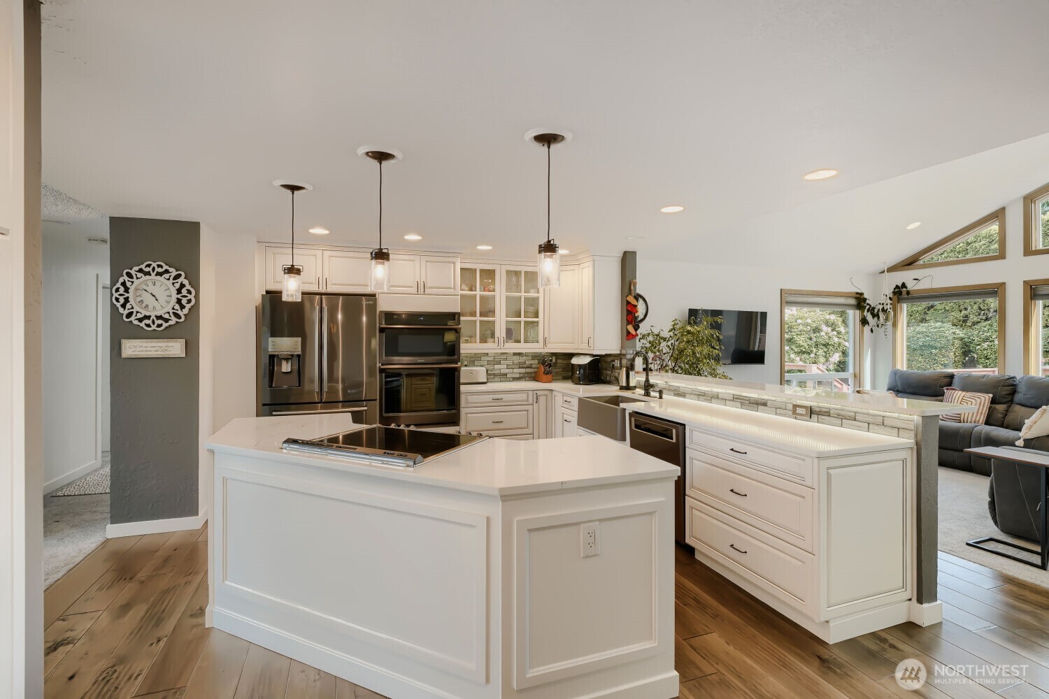 13605 SE 251 Place , Kent, WA 98042