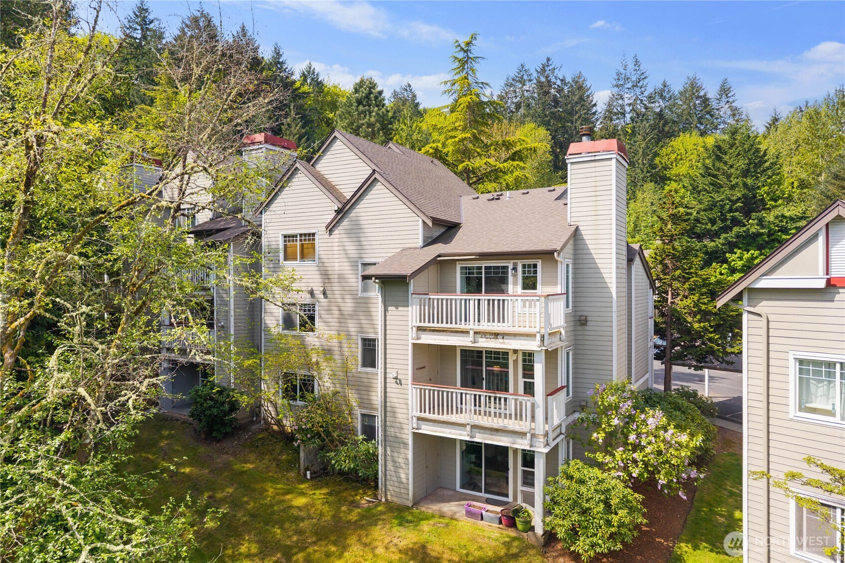 18501 SE NEWPORT Way #H235, Issaquah, WA 98027