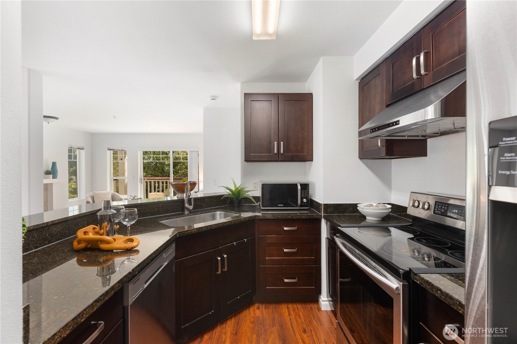 18501 SE NEWPORT Way #H235, Issaquah, WA 98027