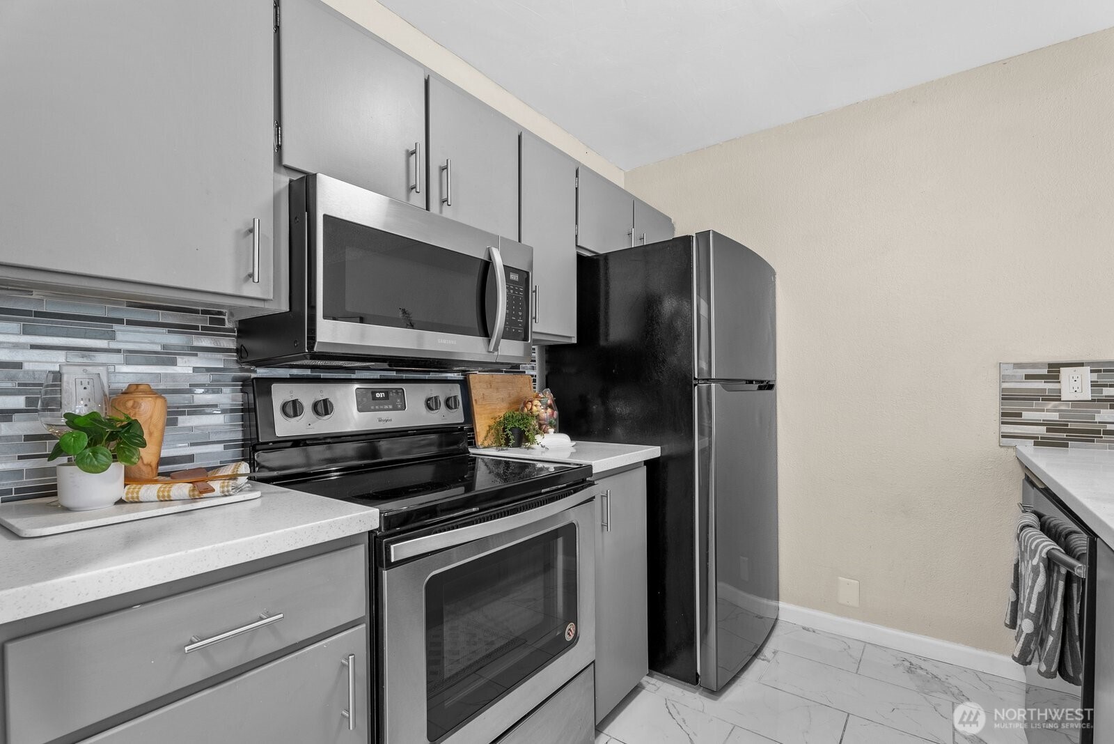 826 Pike Street NE #C1, Auburn, WA 98002