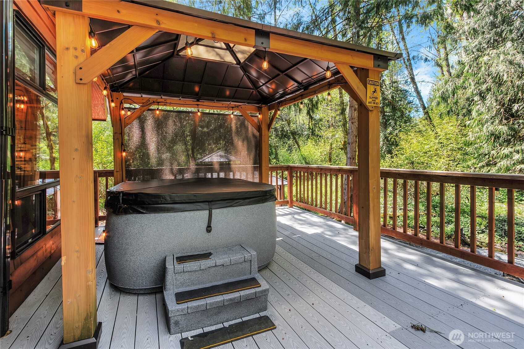 126 Osborn Rd , Ashford, WA 98304