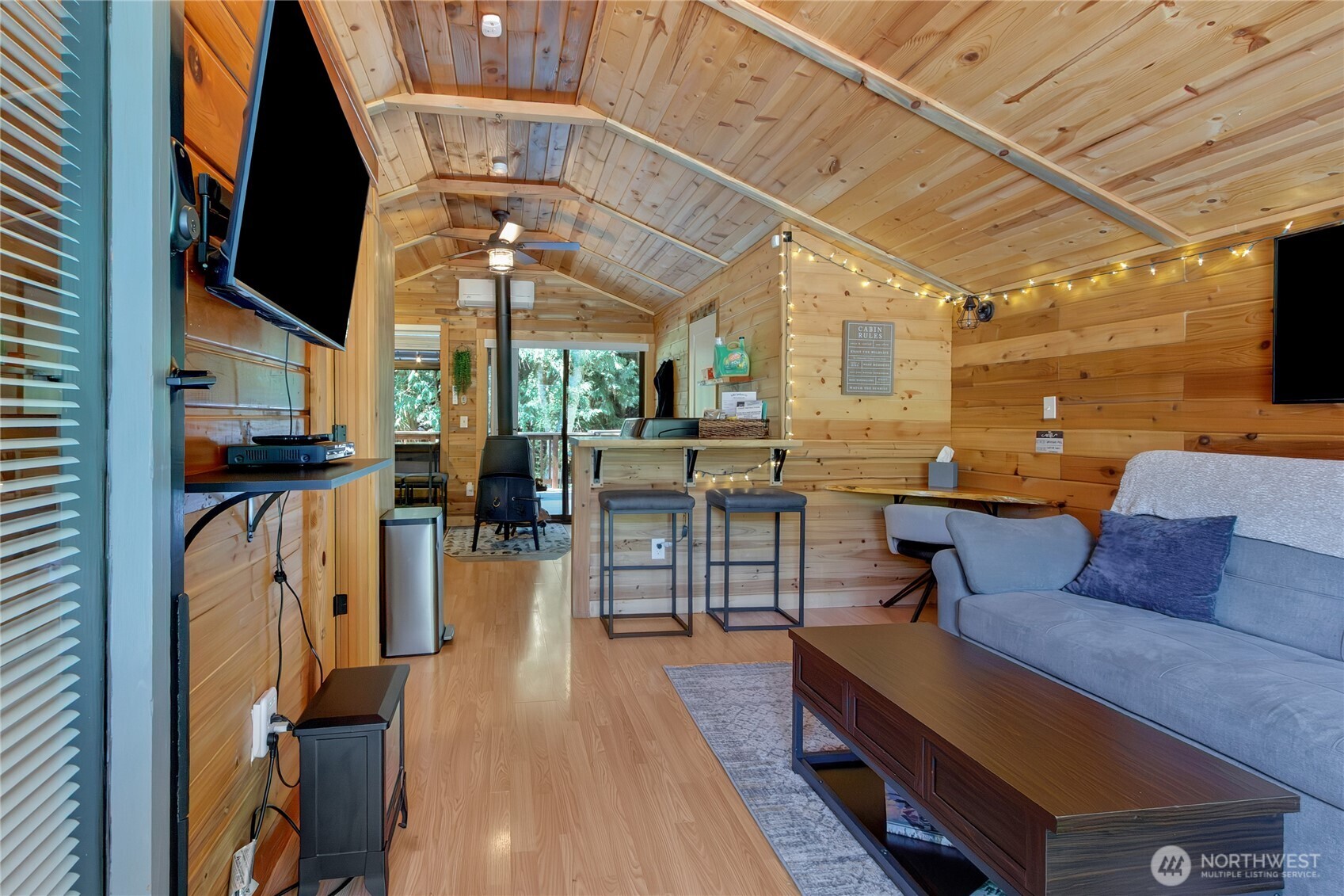 126 Osborn Rd , Ashford, WA 98304