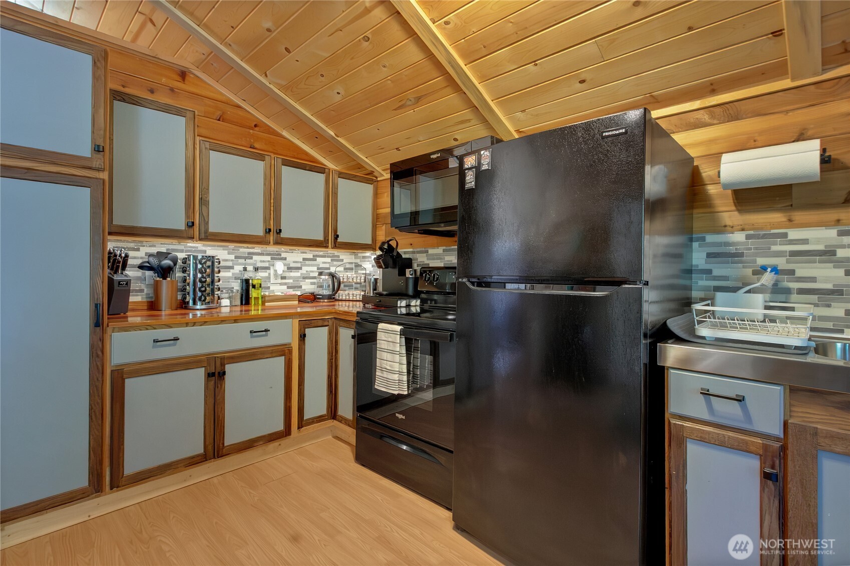 126 Osborn Rd , Ashford, WA 98304