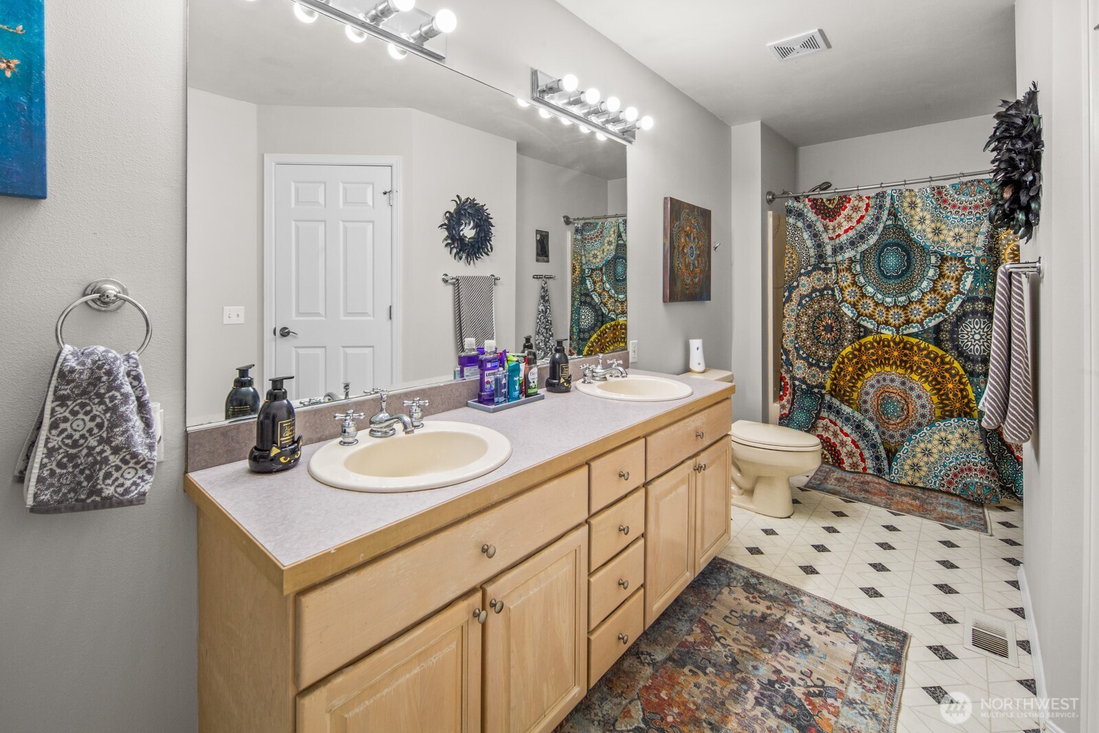 32223 NE 88th Street , Carnation, WA 98014-6700