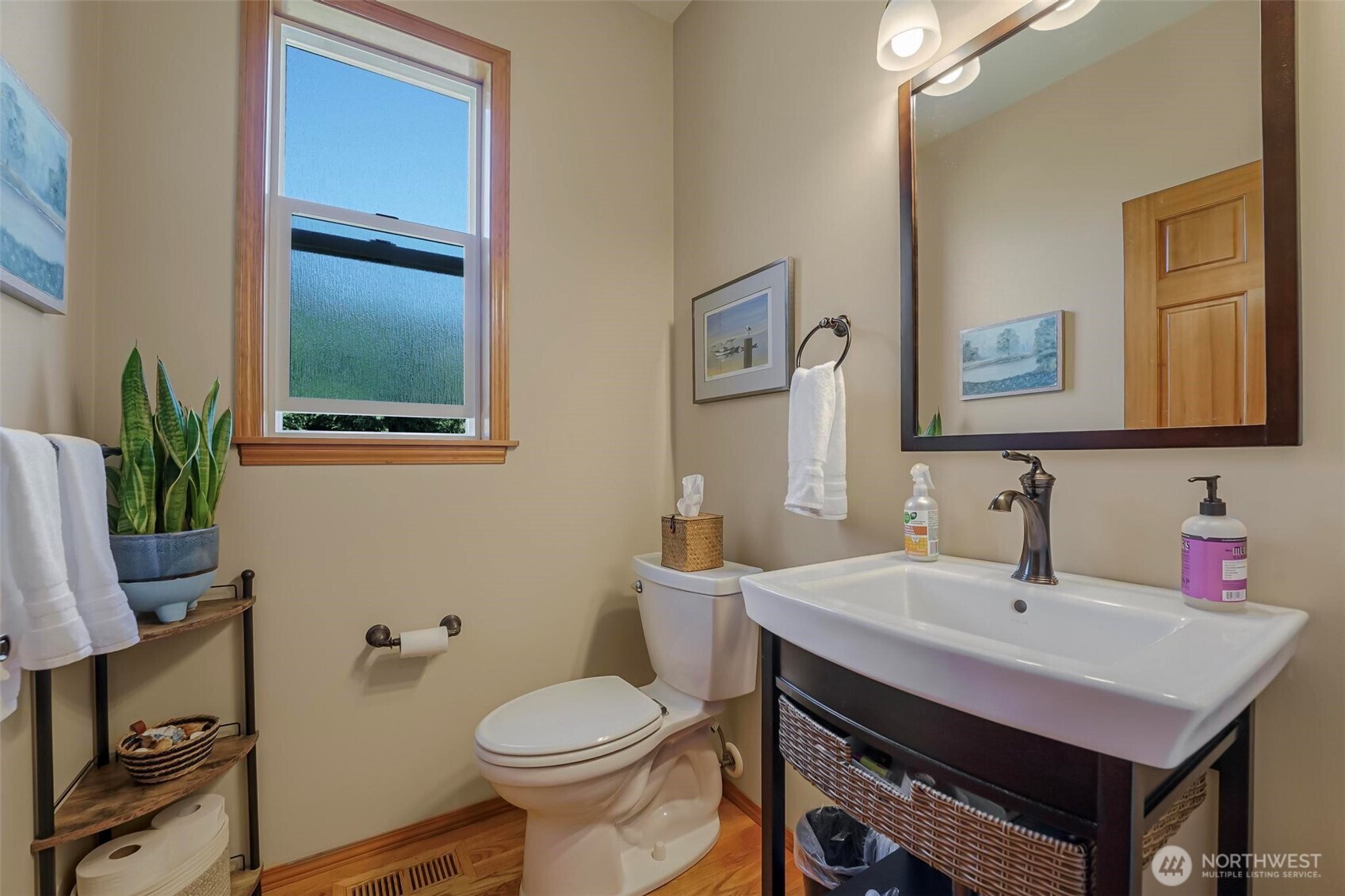 108 Glacier Peak Drive , Camano Island, WA 98282