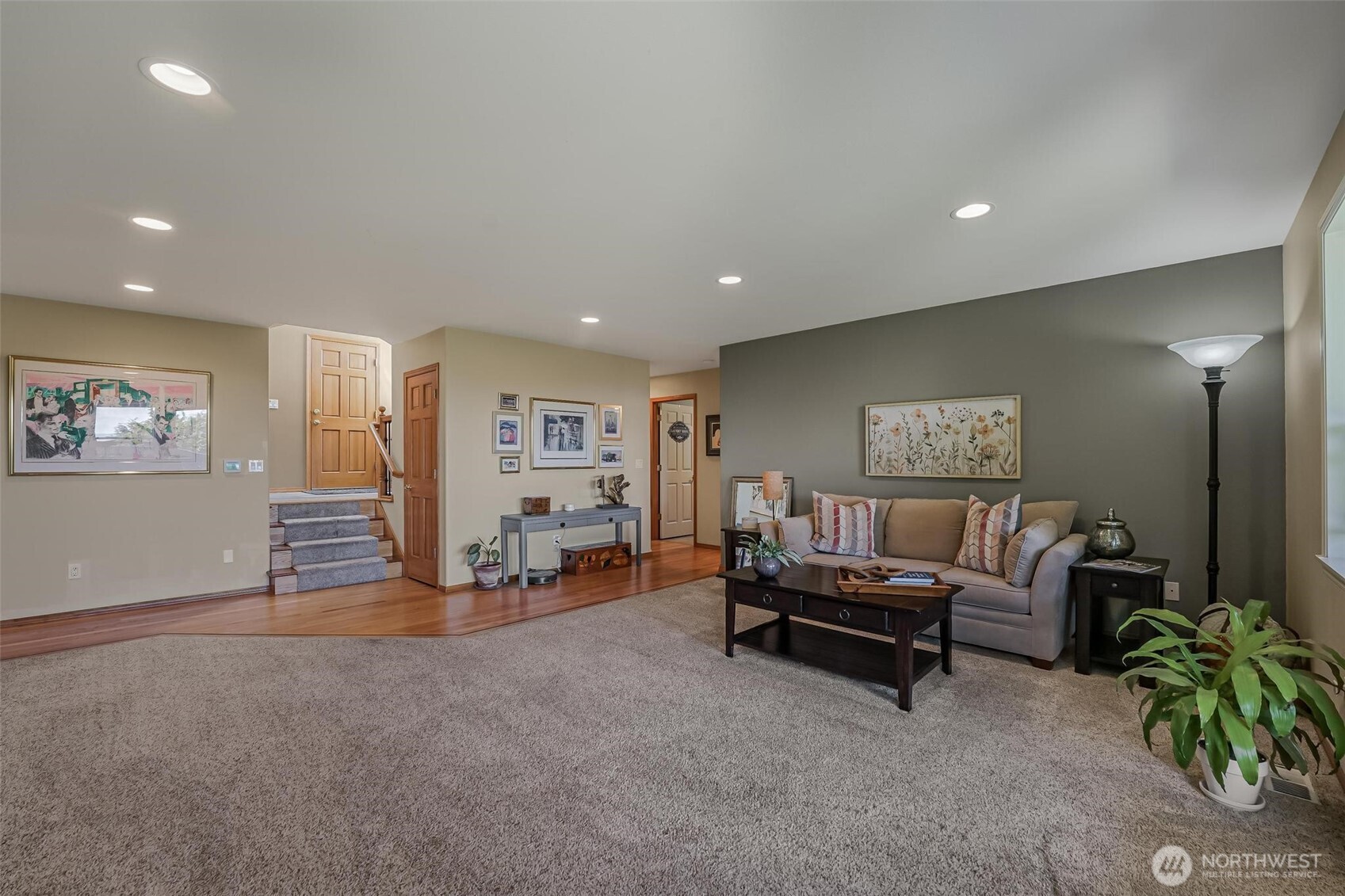 108 Glacier Peak Drive , Camano Island, WA 98282