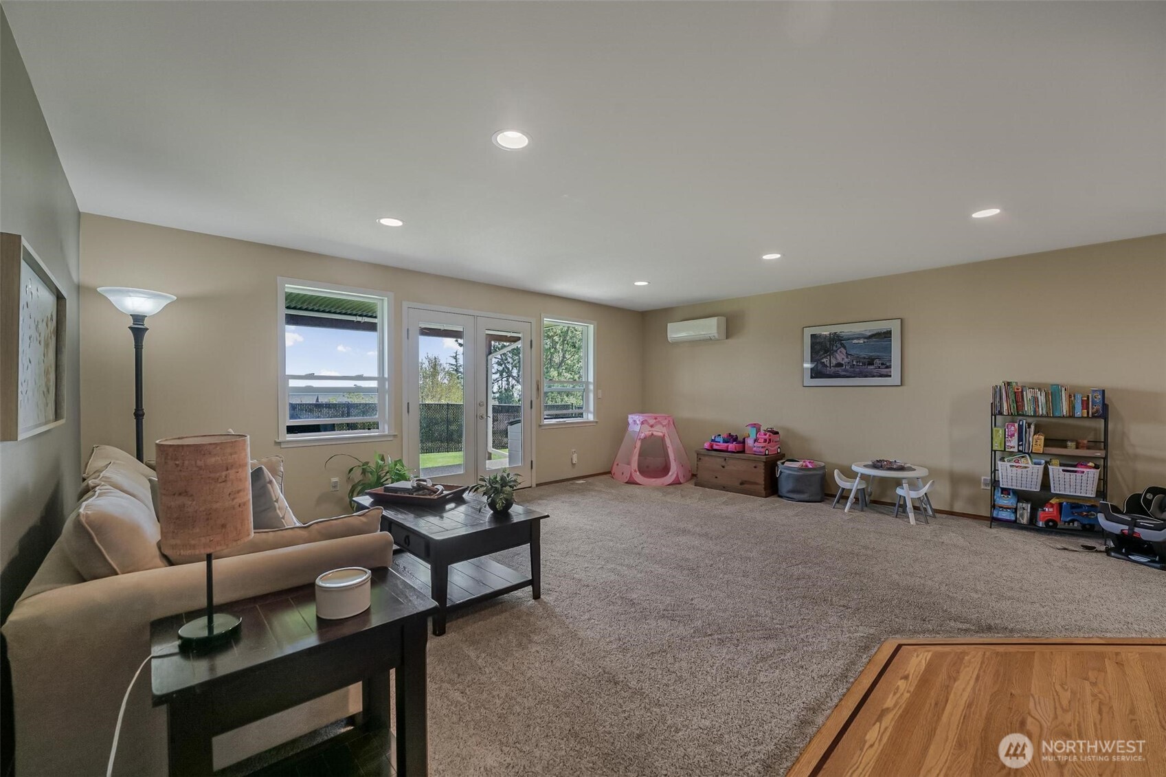 108 Glacier Peak Drive , Camano Island, WA 98282