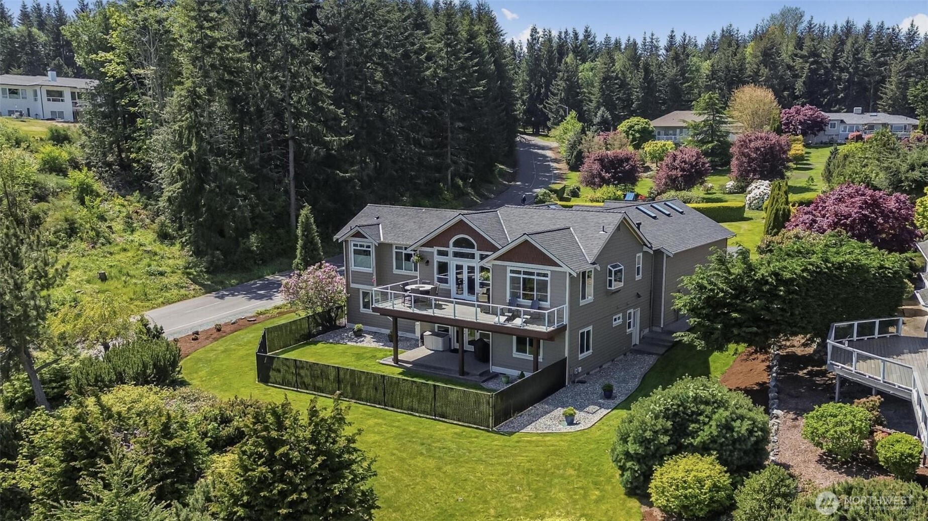 108 Glacier Peak Drive , Camano Island, WA 98282