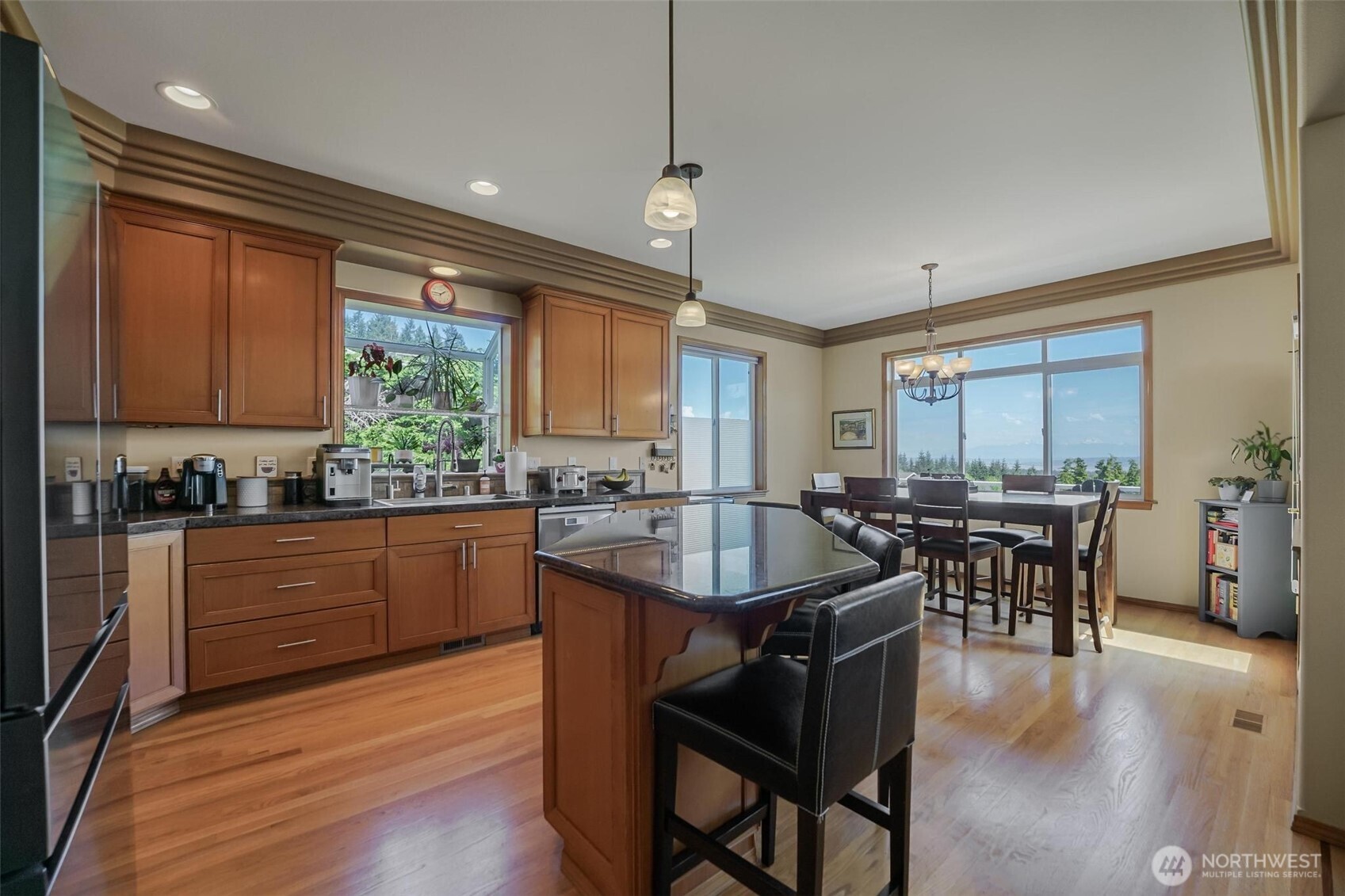 108 Glacier Peak Drive , Camano Island, WA 98282