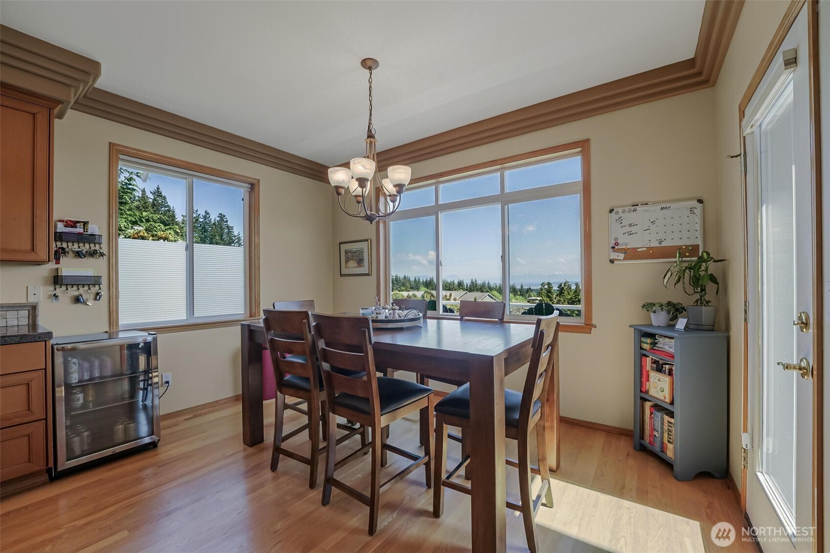 108 Glacier Peak Drive , Camano Island, WA 98282
