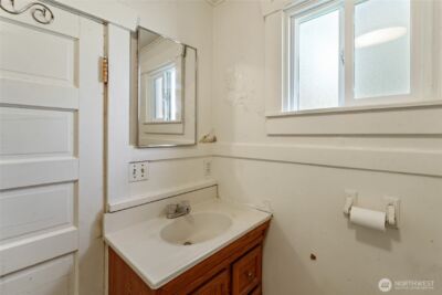 1914 S Cushman Avenue , Tacoma, WA 98405 - Photo 9