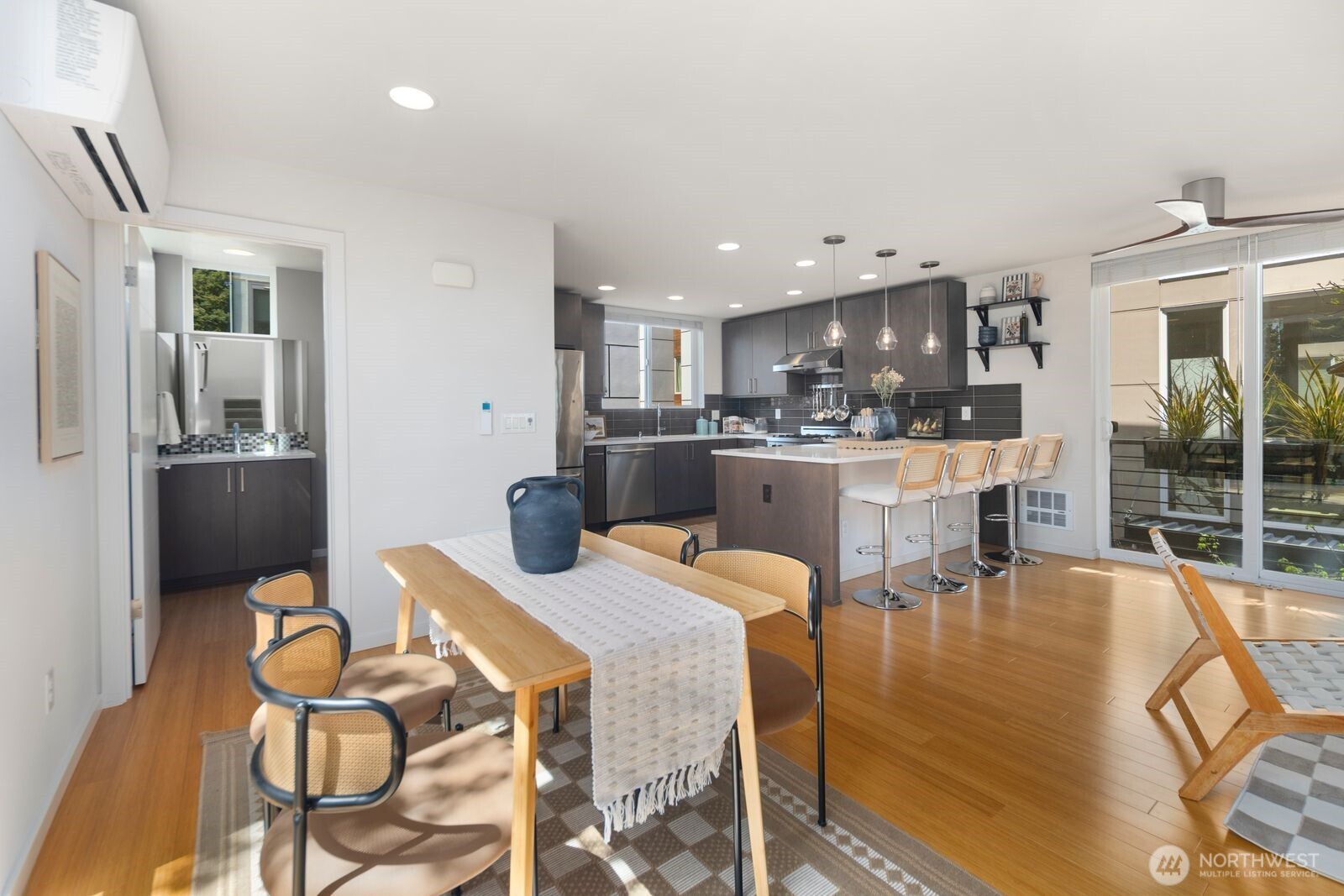 628 NW 85th Street , Seattle, WA 98117