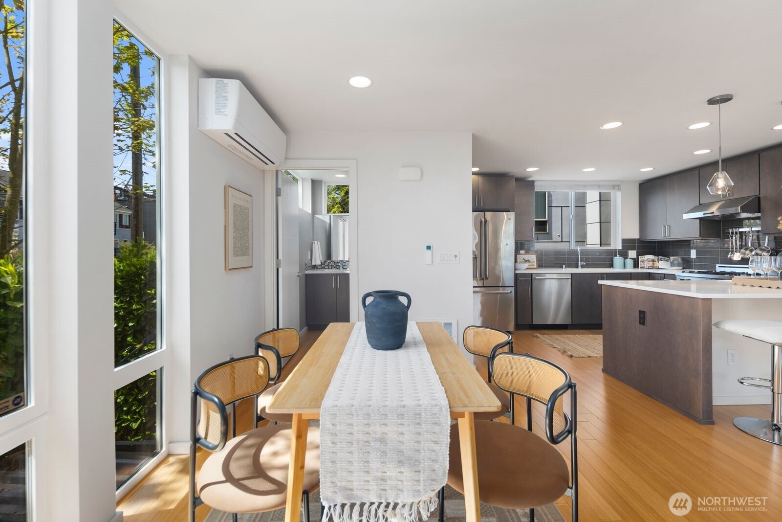 628 NW 85th Street , Seattle, WA 98117