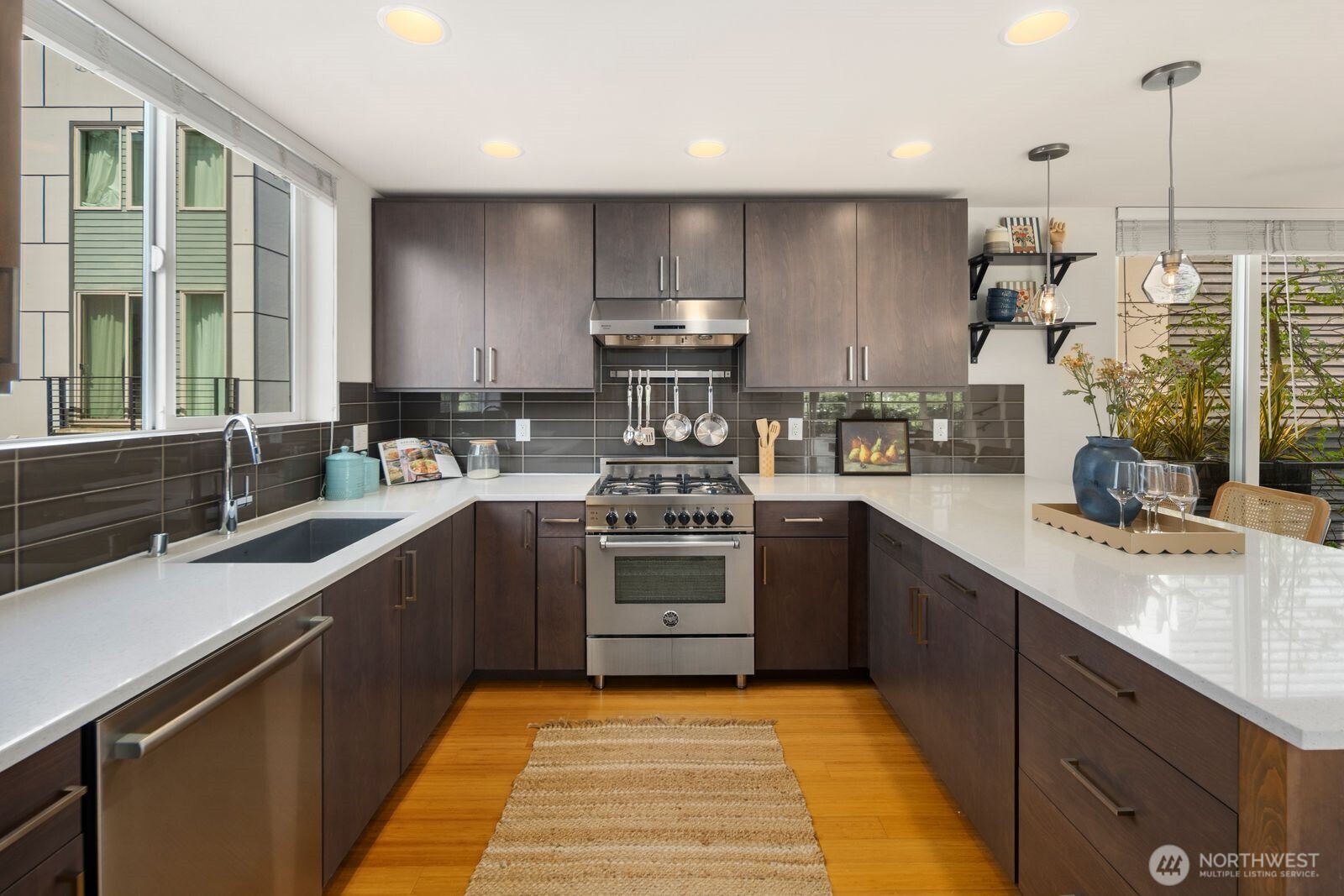 628 NW 85th Street , Seattle, WA 98117