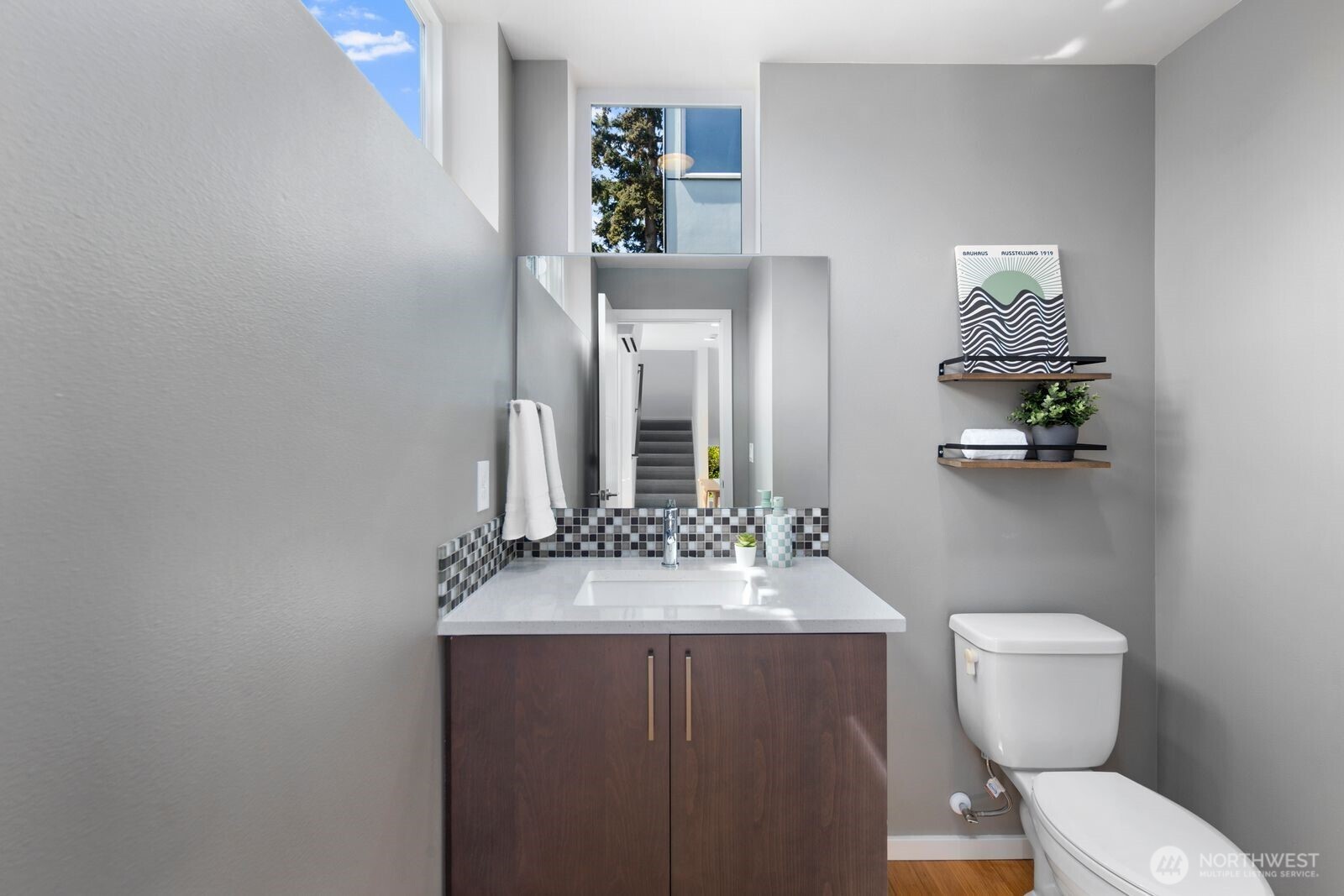 628 NW 85th Street , Seattle, WA 98117