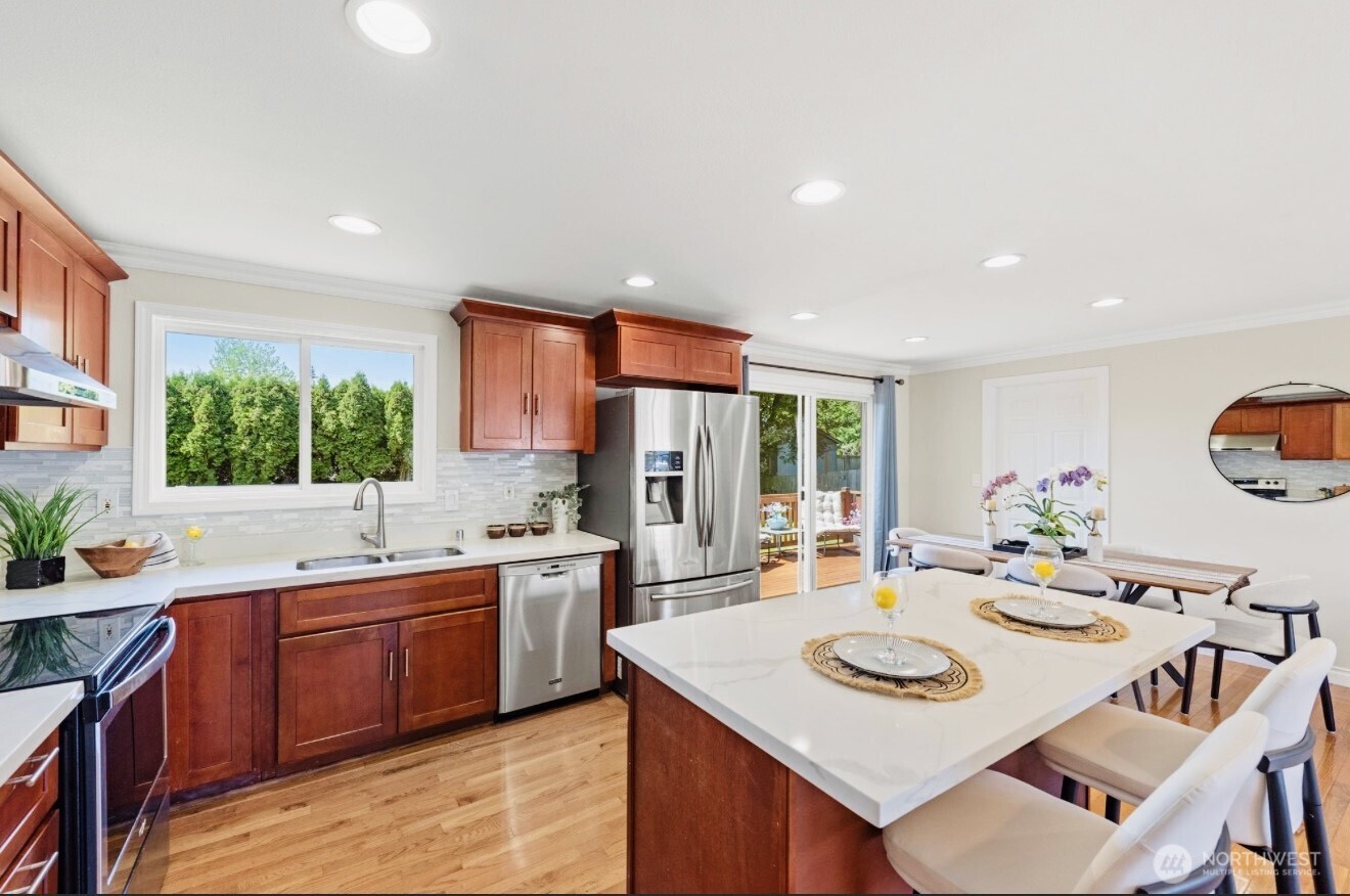 14409 83rd Avenue NE, Kirkland, WA 98034