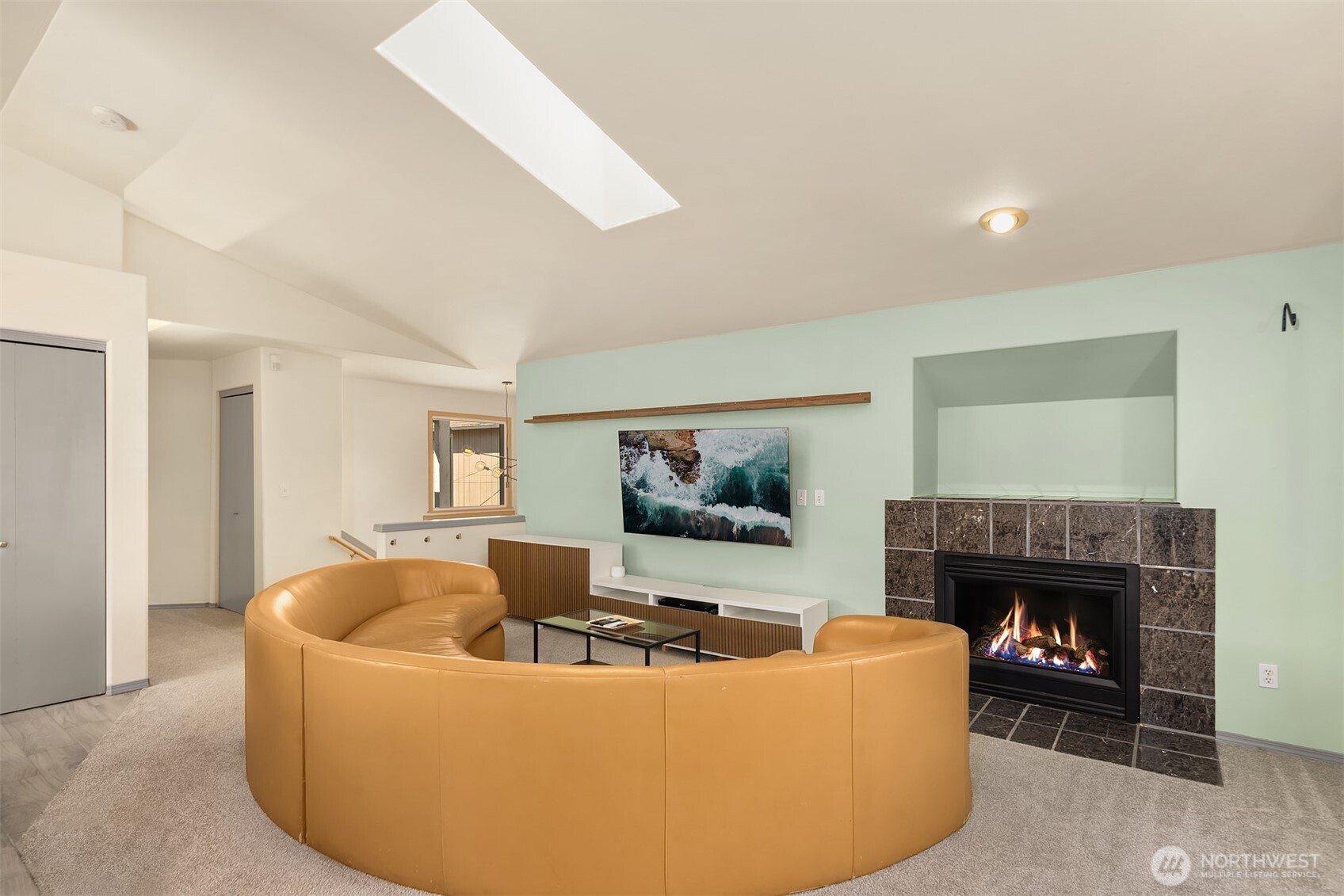 6627 Ellis Avenue S, Seattle, WA 98108