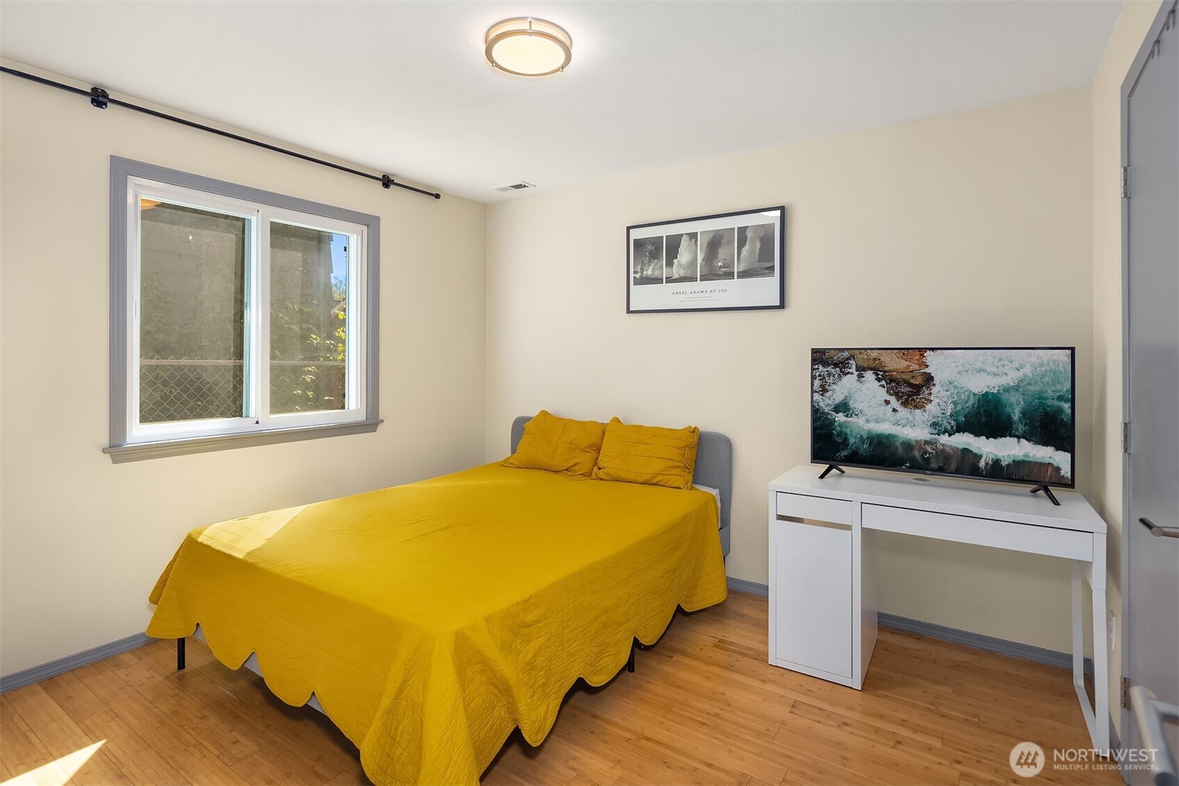 6627 Ellis Avenue S, Seattle, WA 98108
