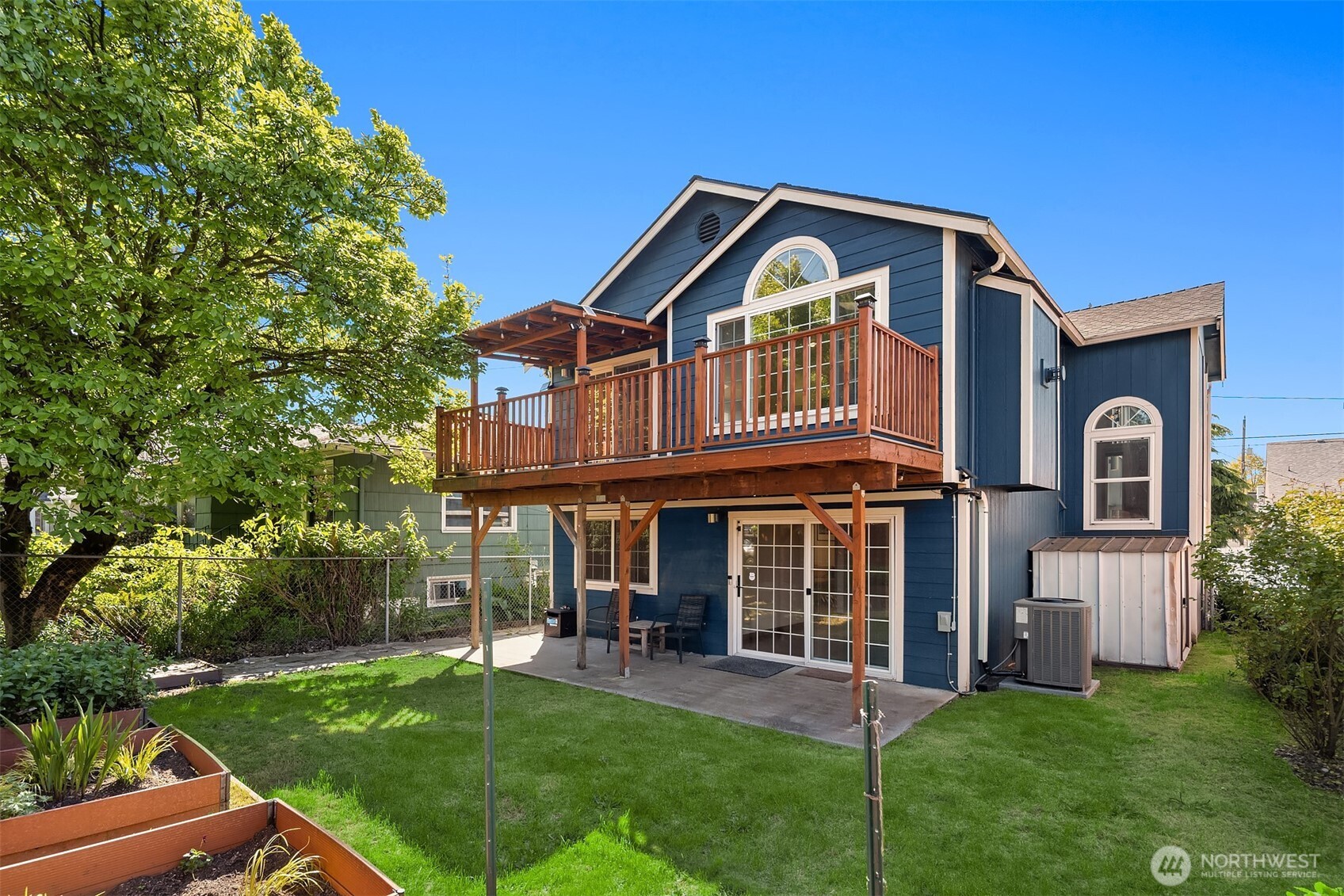 6627 Ellis Avenue S, Seattle, WA 98108