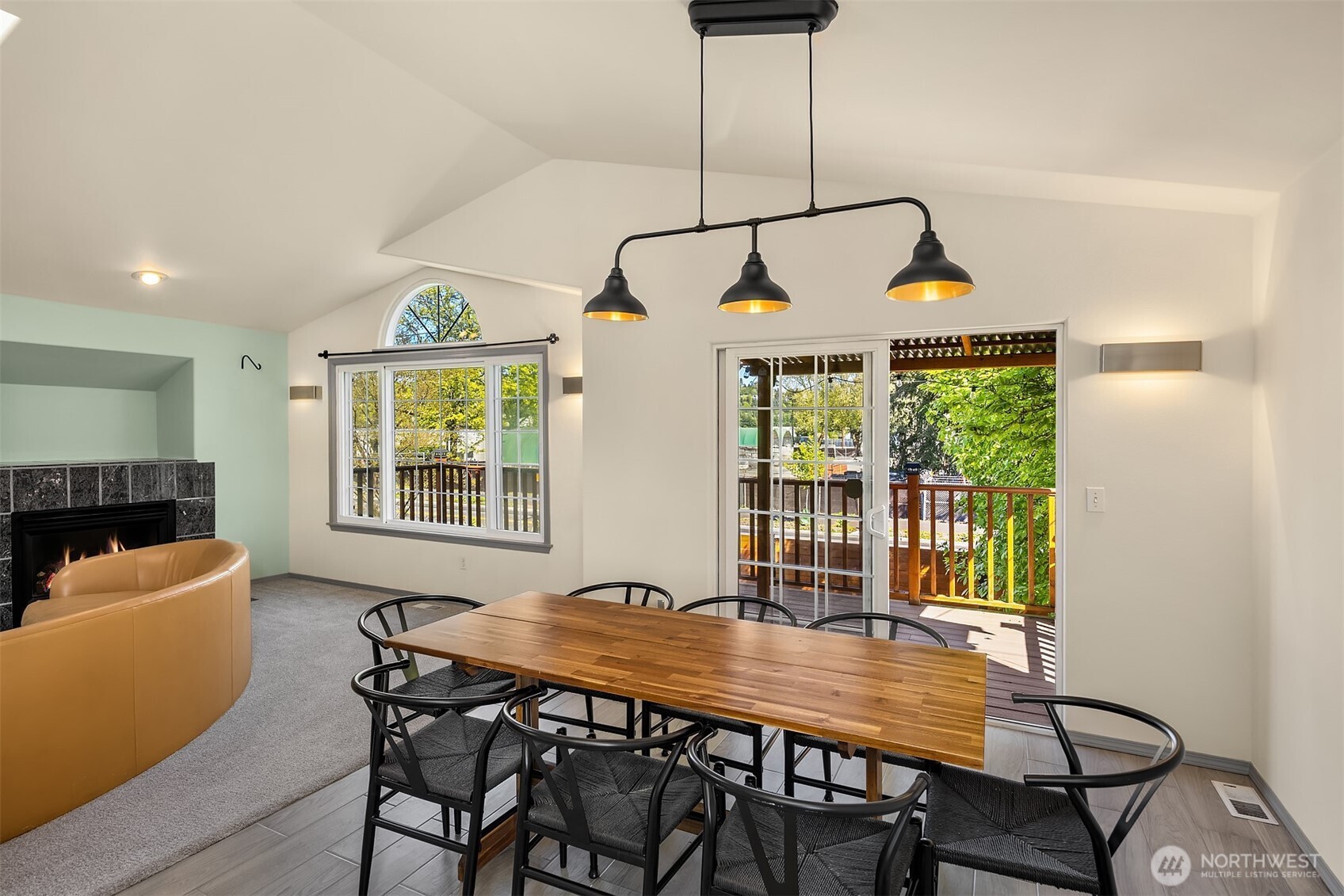 6627 Ellis Avenue S, Seattle, WA 98108