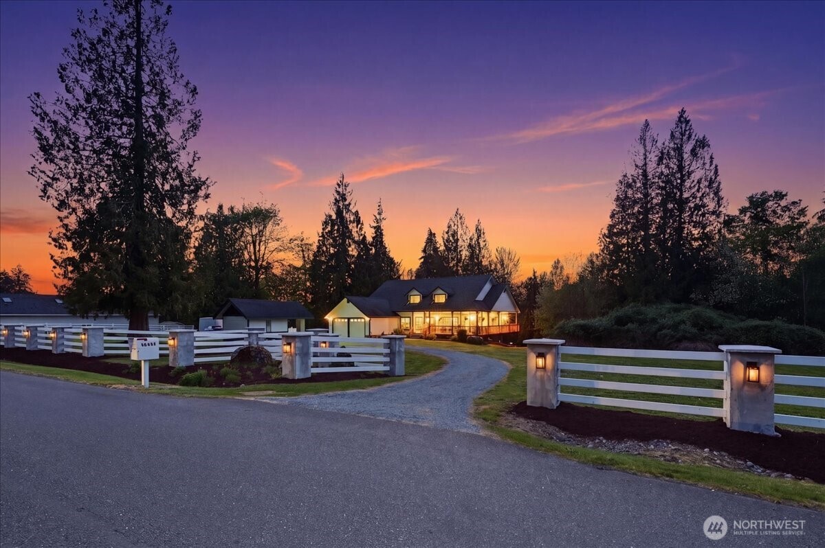 12811 Kapowsin Highlands Drive E, Graham, WA 98338