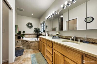 12811 Kapowsin Highlands Drive E, Graham, WA 98338 - Photo 22