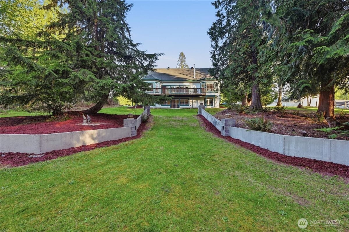 12811 Kapowsin Highlands Drive E, Graham, WA 98338