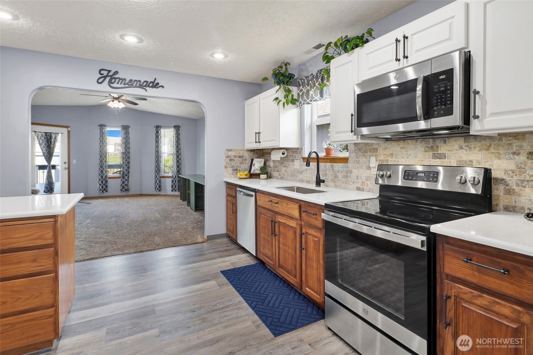 14 Canary Court , Longview, WA 98632