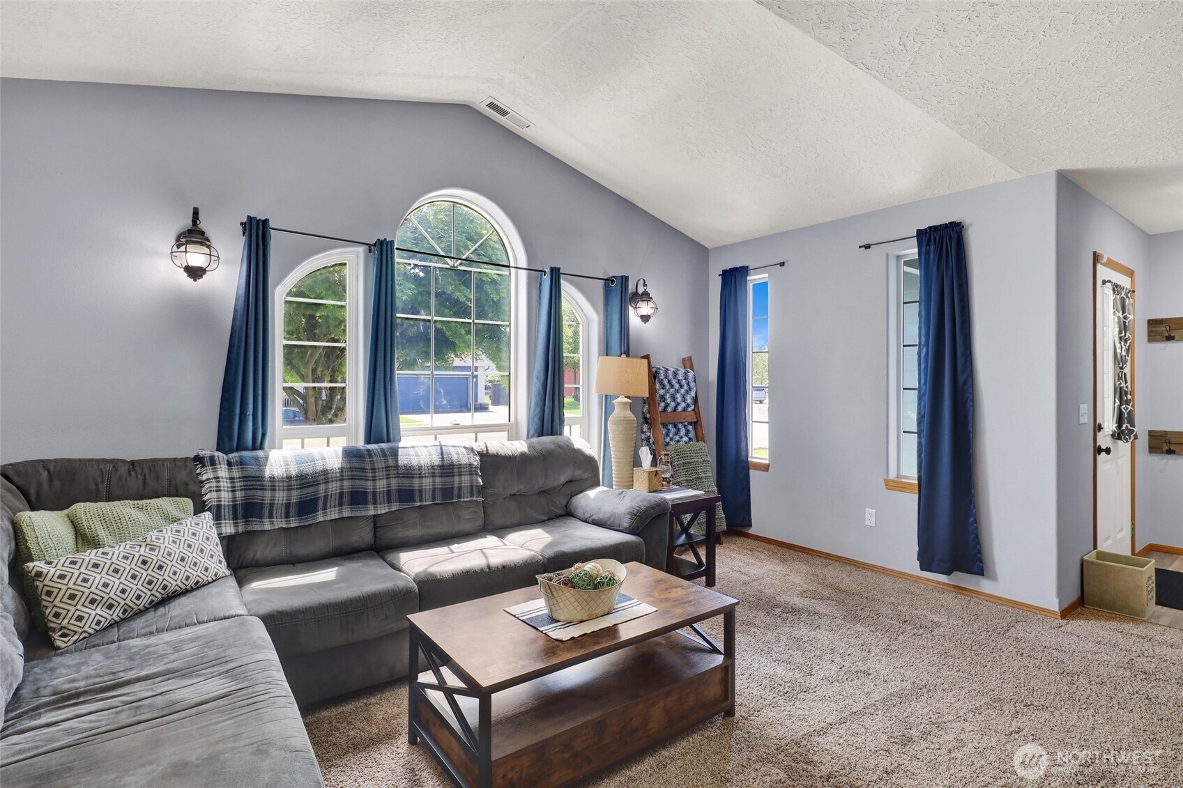 14 Canary Court , Longview, WA 98632