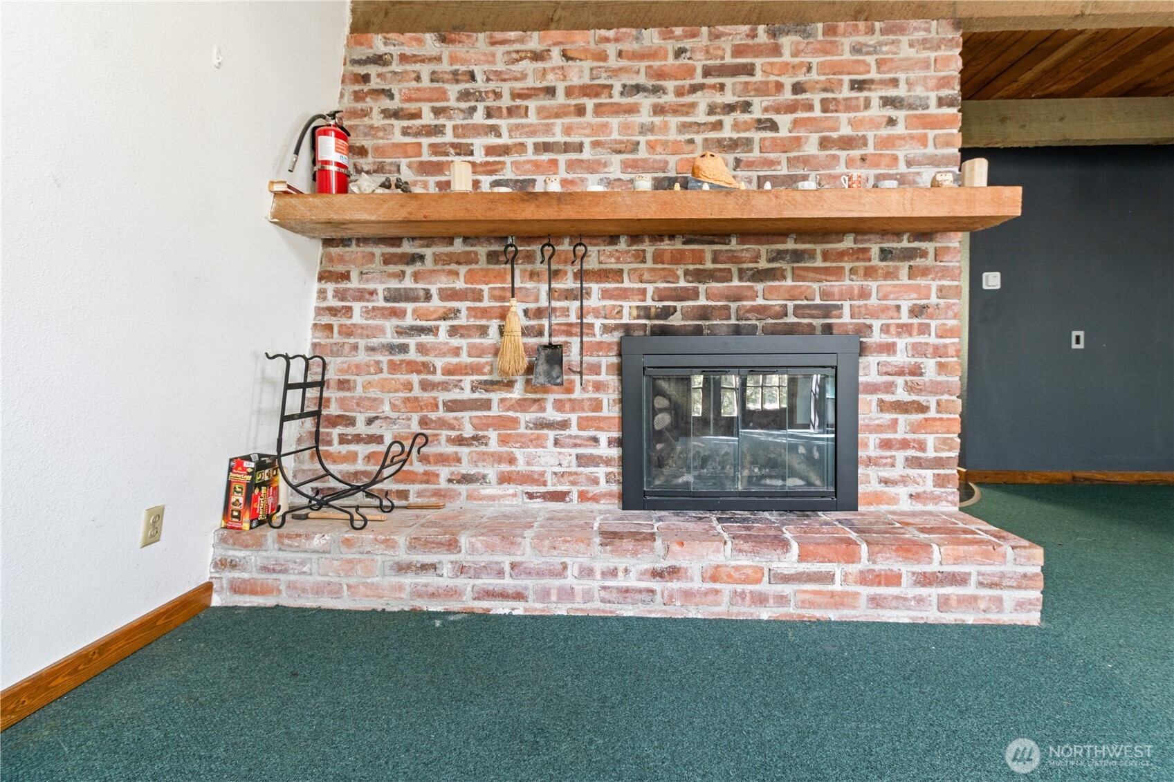 651 N Duckabush Drive W, Hoodsport, WA 98548