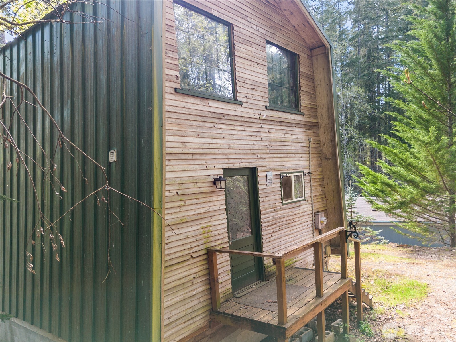 651 N Duckabush Drive W, Hoodsport, WA 98548