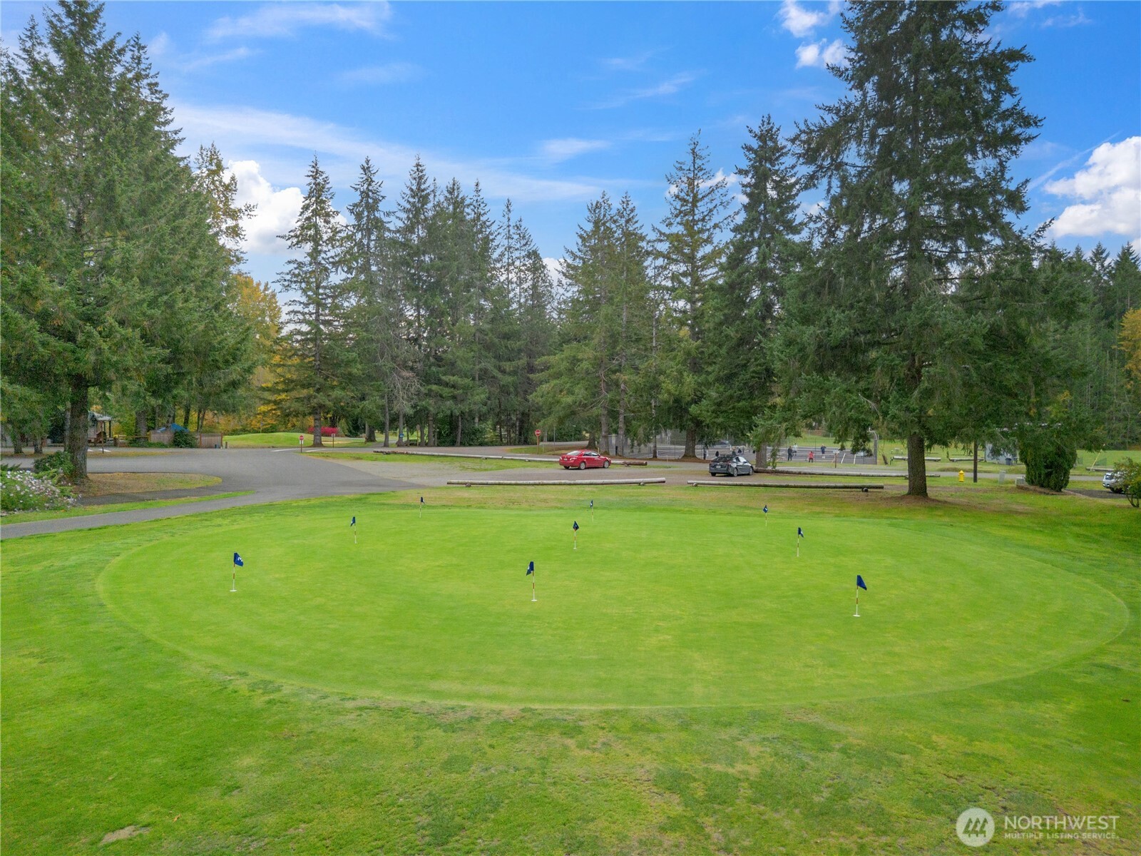 651 N Duckabush Drive W, Hoodsport, WA 98548