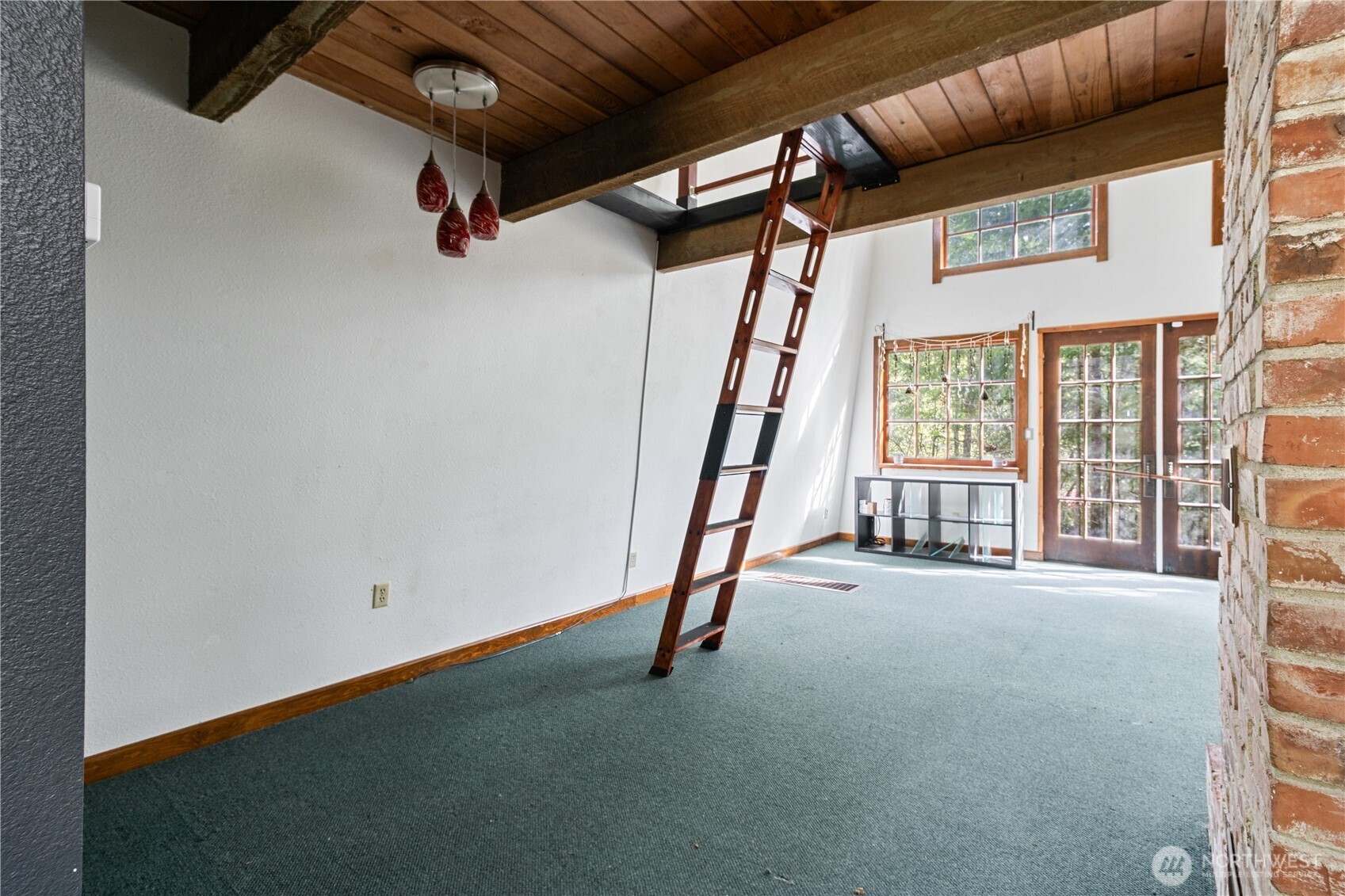 651 N Duckabush Drive W, Hoodsport, WA 98548