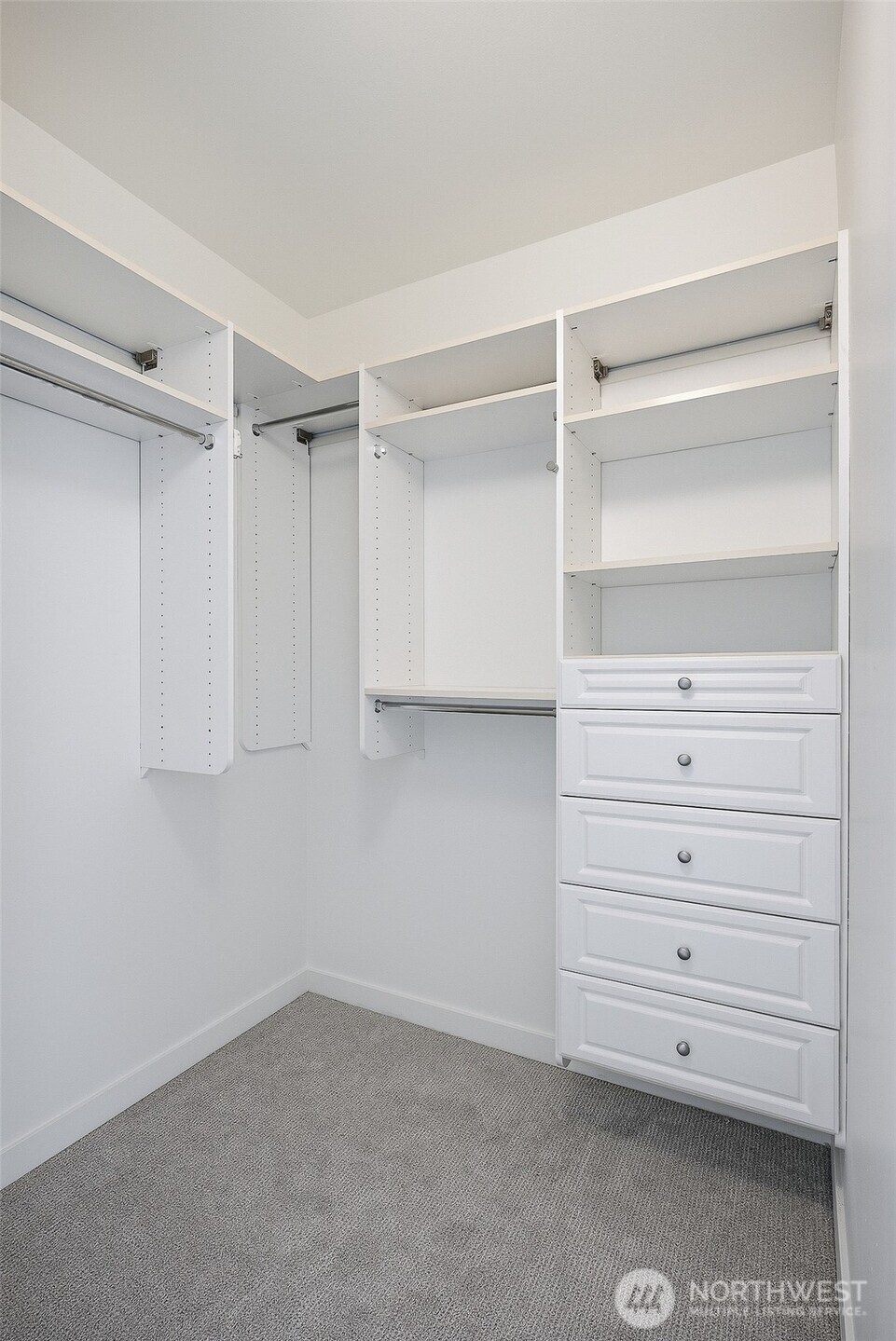 2607 Western Avenue #552, Seattle, WA 98121