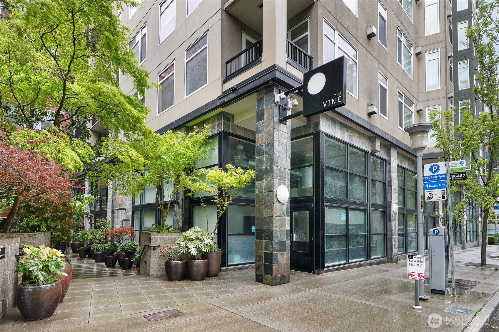 2607 Western Avenue #552, Seattle, WA 98121